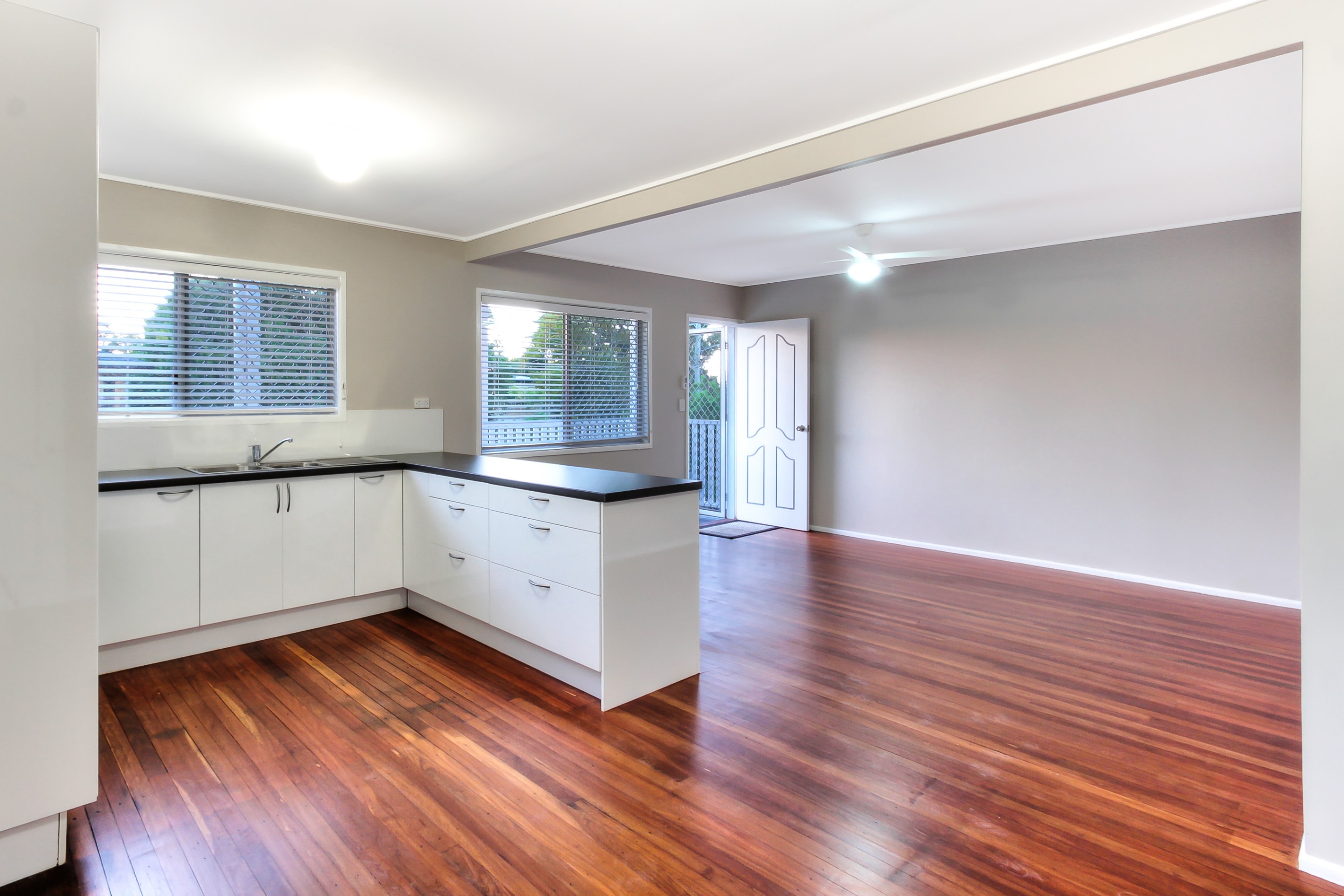 9 Windsor Street, Slacks Creek, QLD 4127