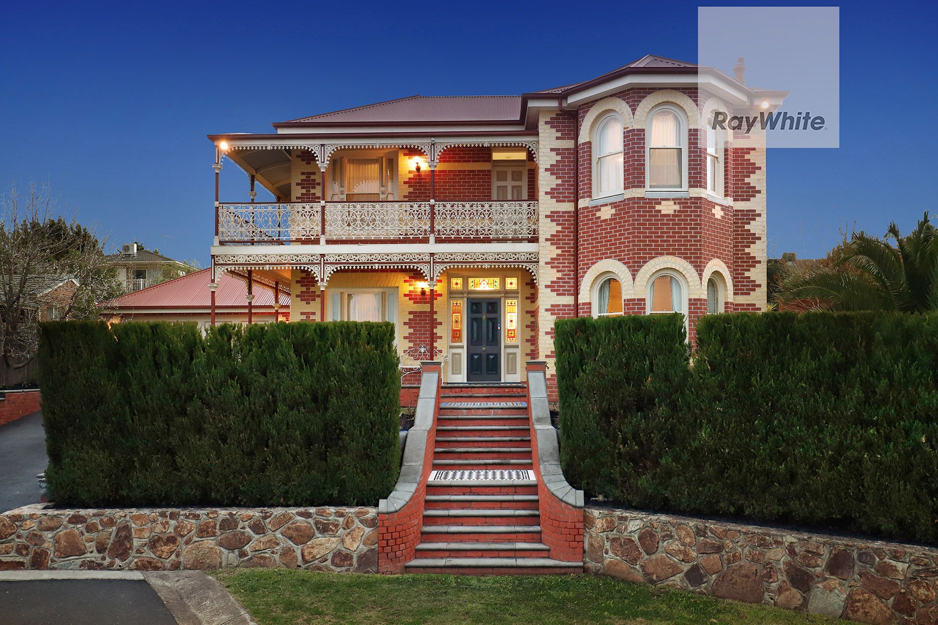 8 Arbroath Court, Greenvale, VIC 3059