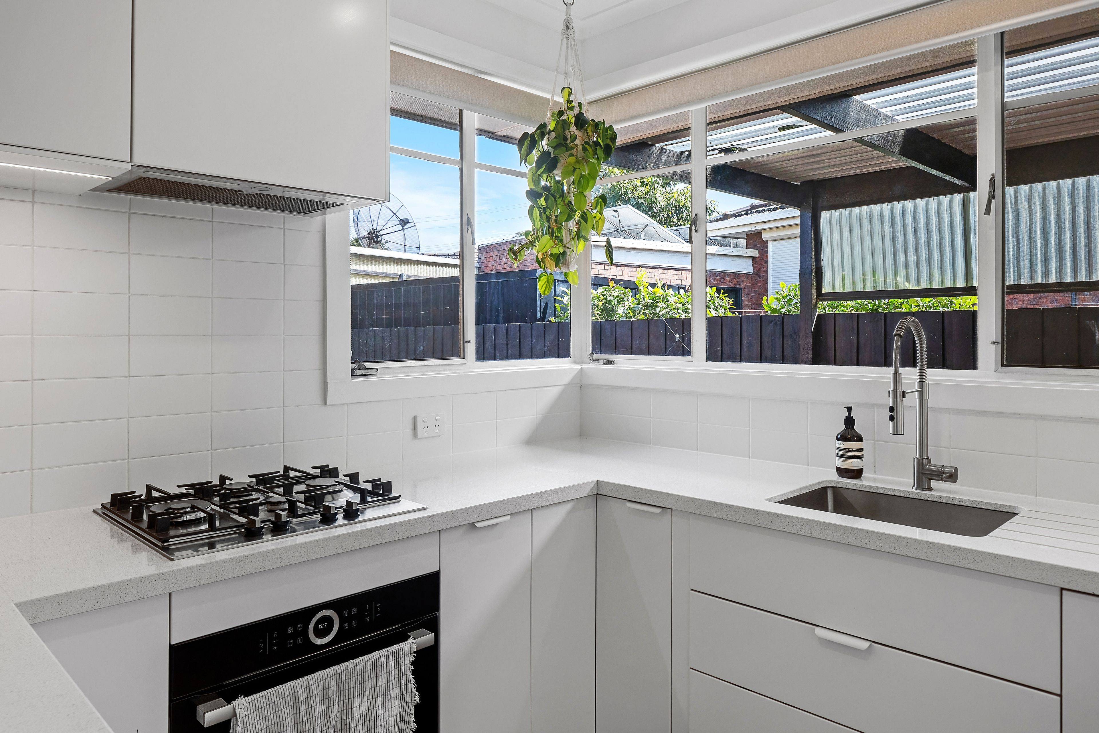 2 Kingsford Street — photo 6 of 21