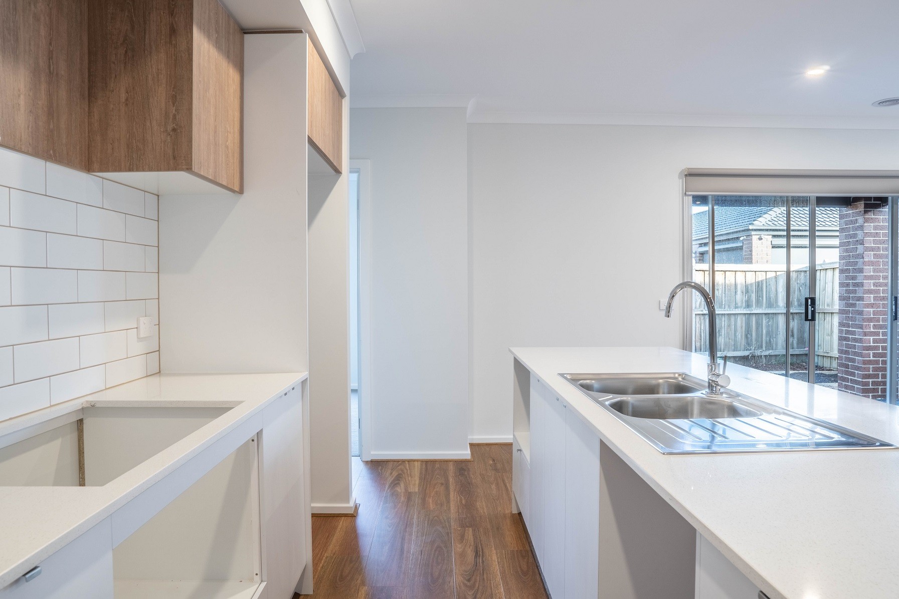 5 Huskie Street, Clyde North, VIC 3978
