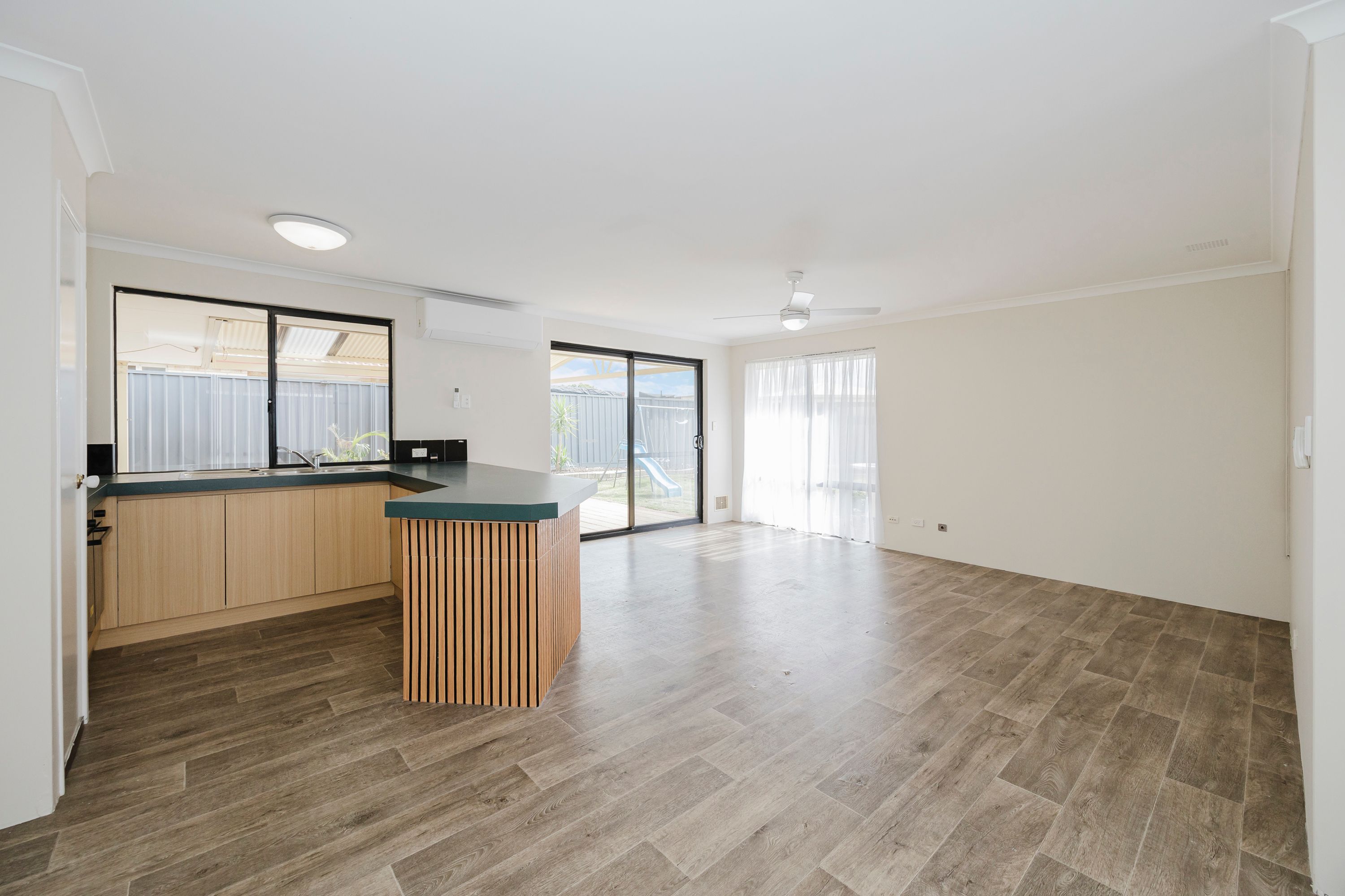 14 Pyrenees Court — photo 10 of 30