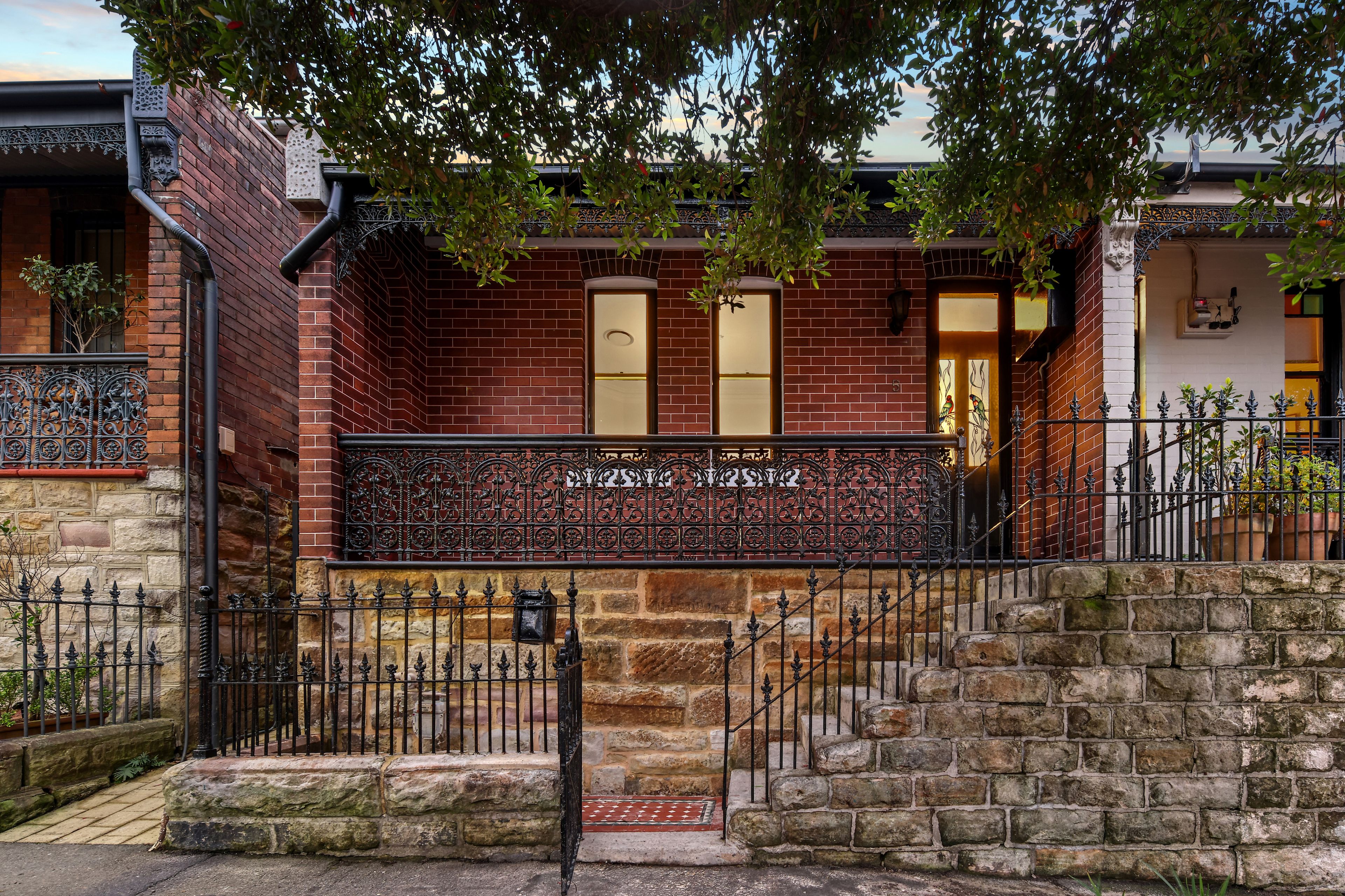 5 Cross Street — photo from Ray White Surry Hills