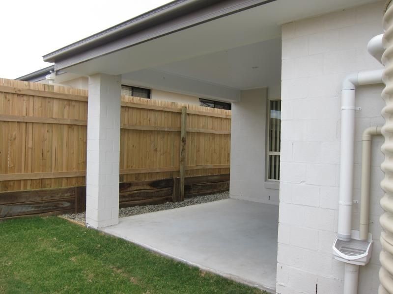 15 Hallvard Crescent, Augustine Heights, QLD 4300