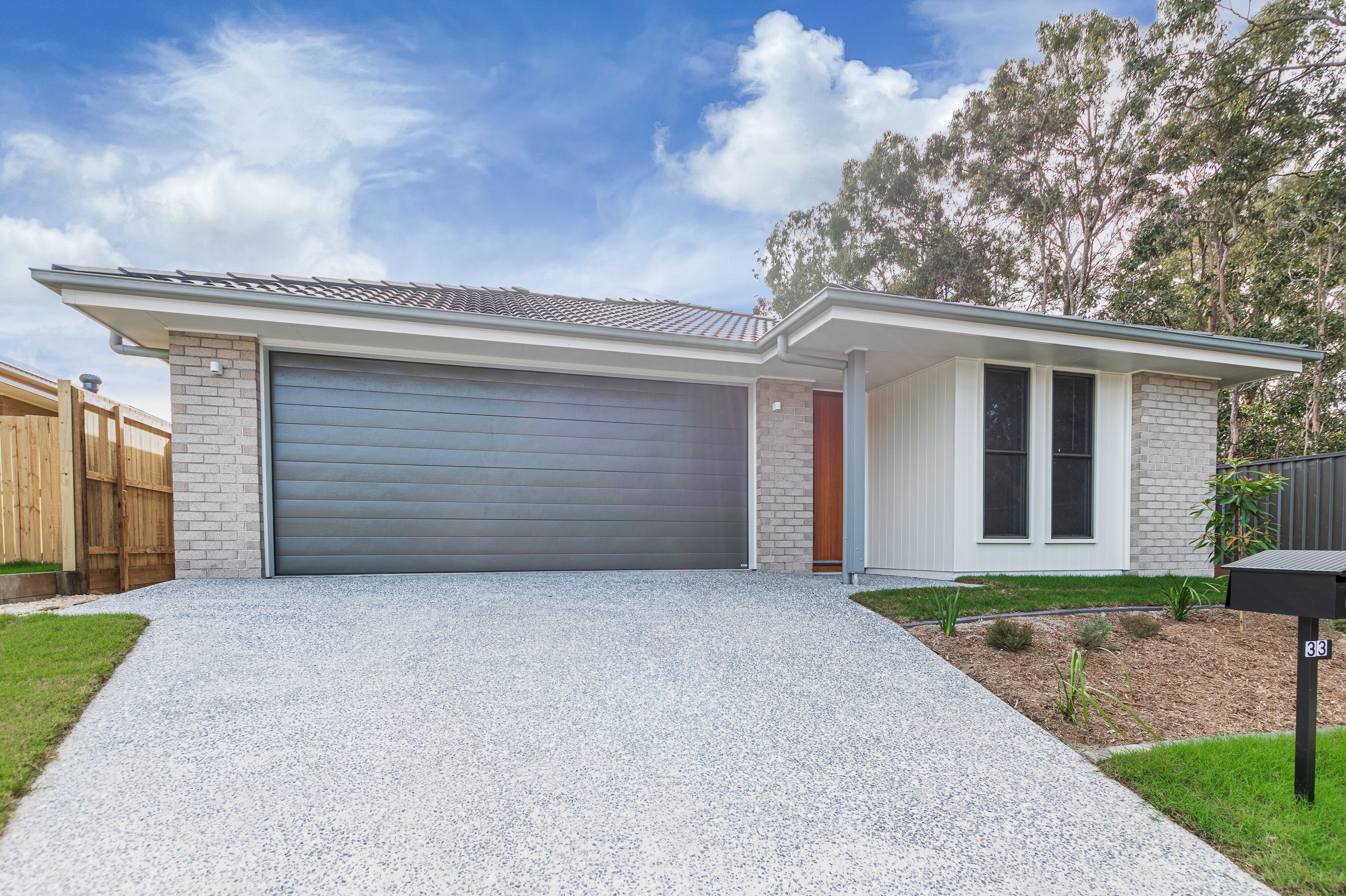 33 Paige Street, Park Ridge, QLD 4125