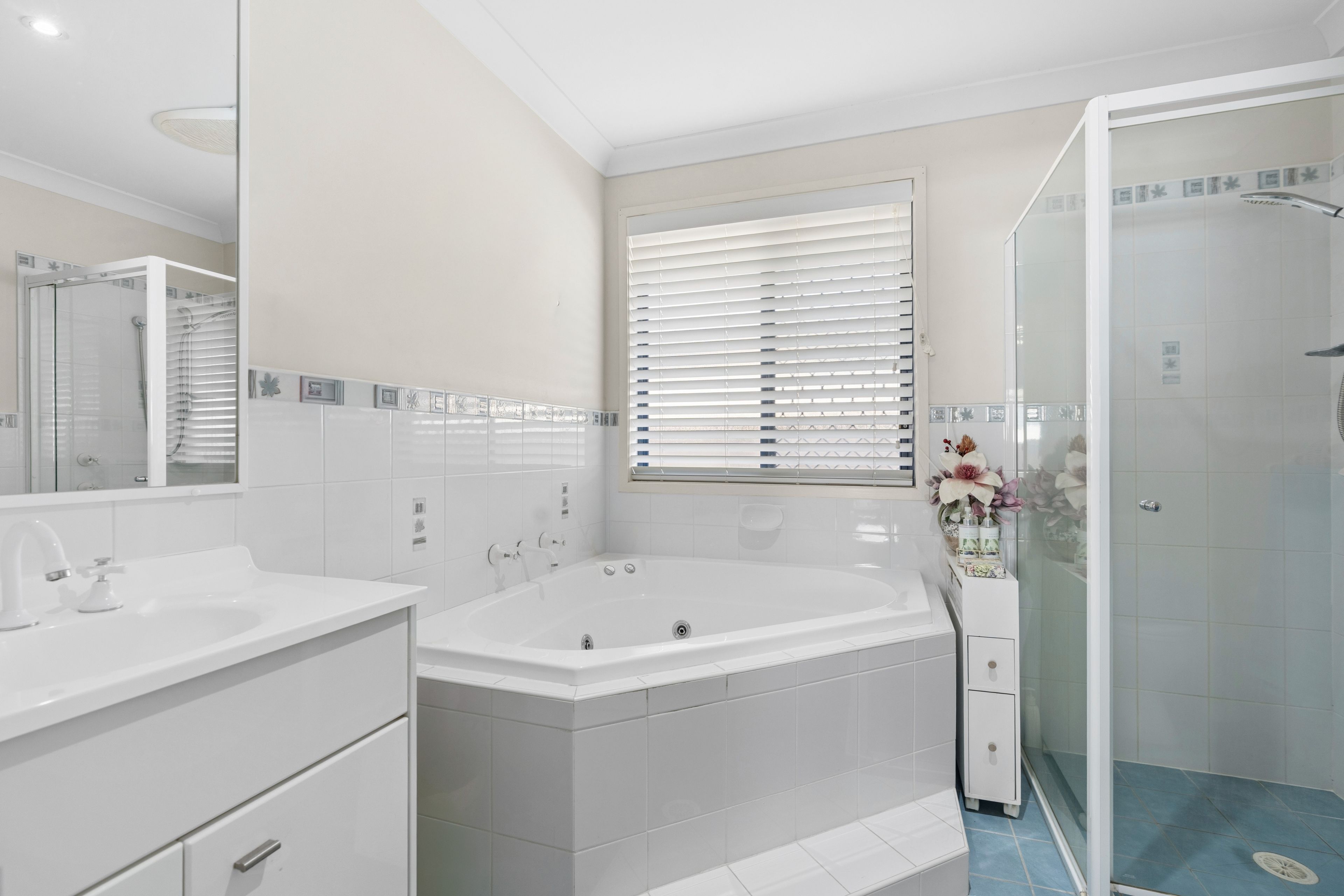 24 Illawong Road — photo 10 of 16