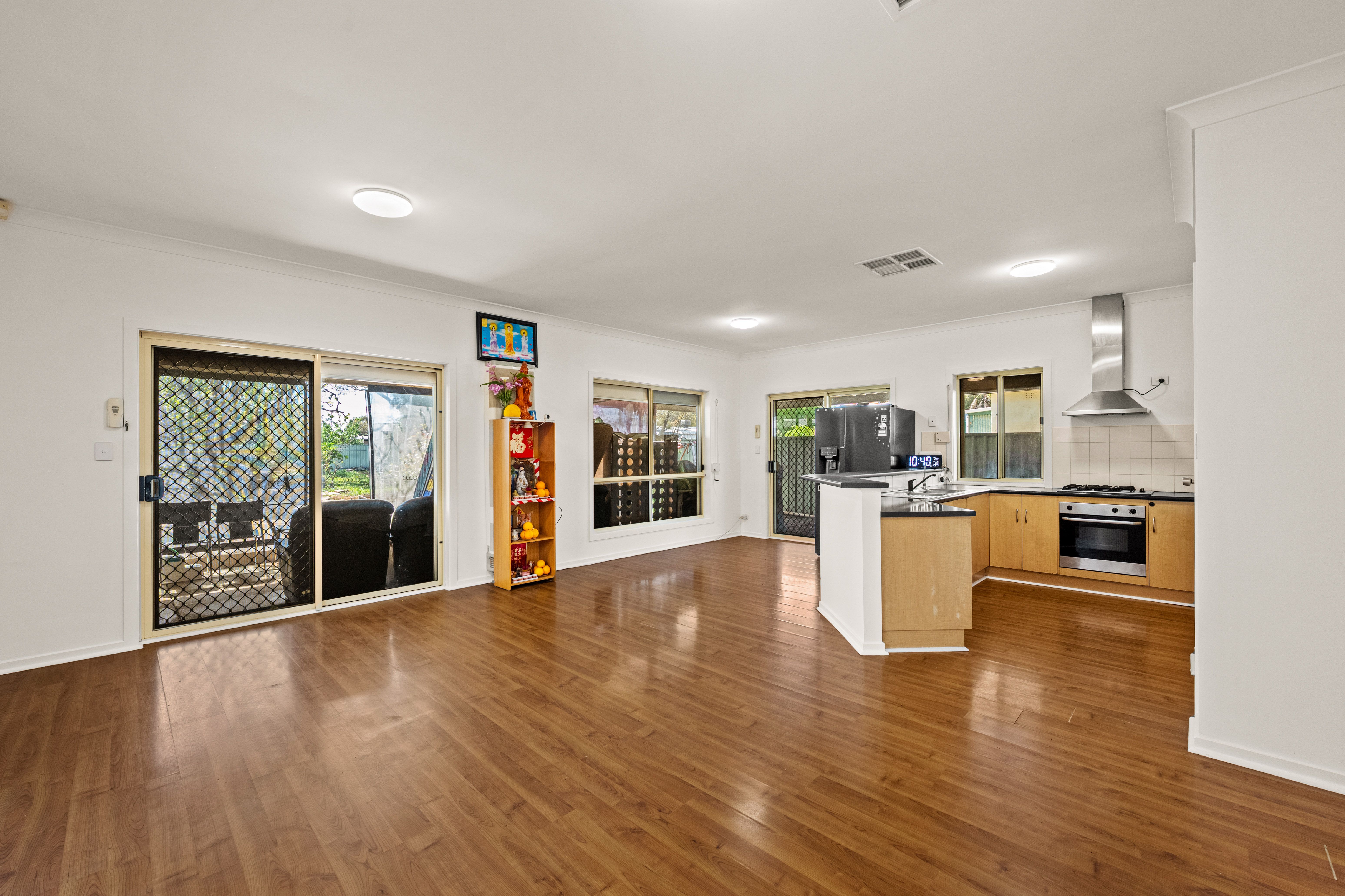 55 Rolleston Avenue — photo 7 of 25