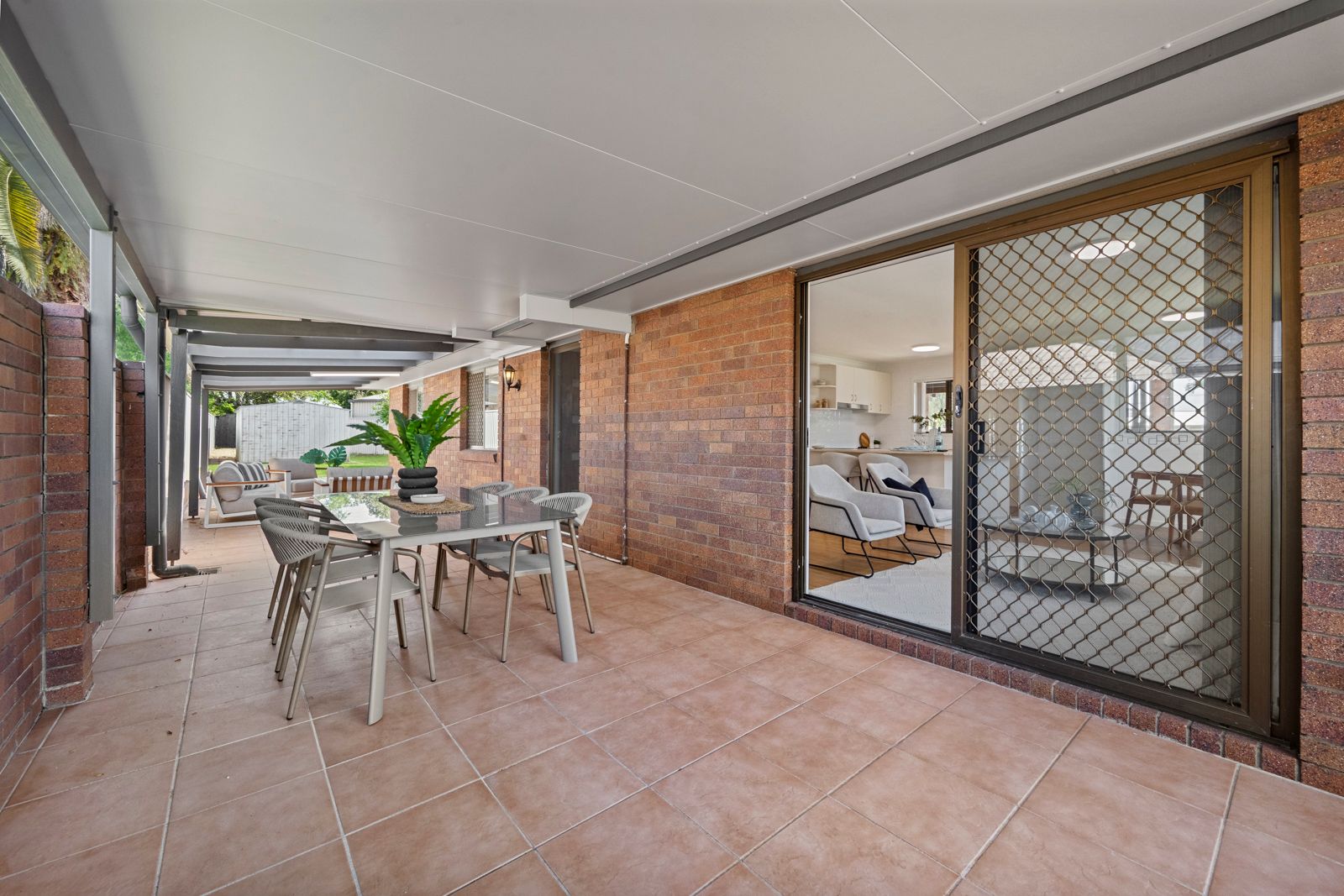 49 Arrakune Crescent — photo 16 of 28