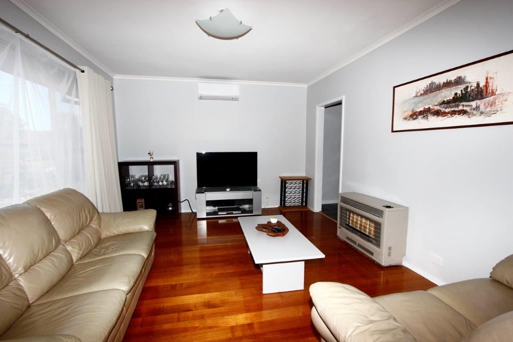 2 McAllister Street, Breakwater, VIC 3219
