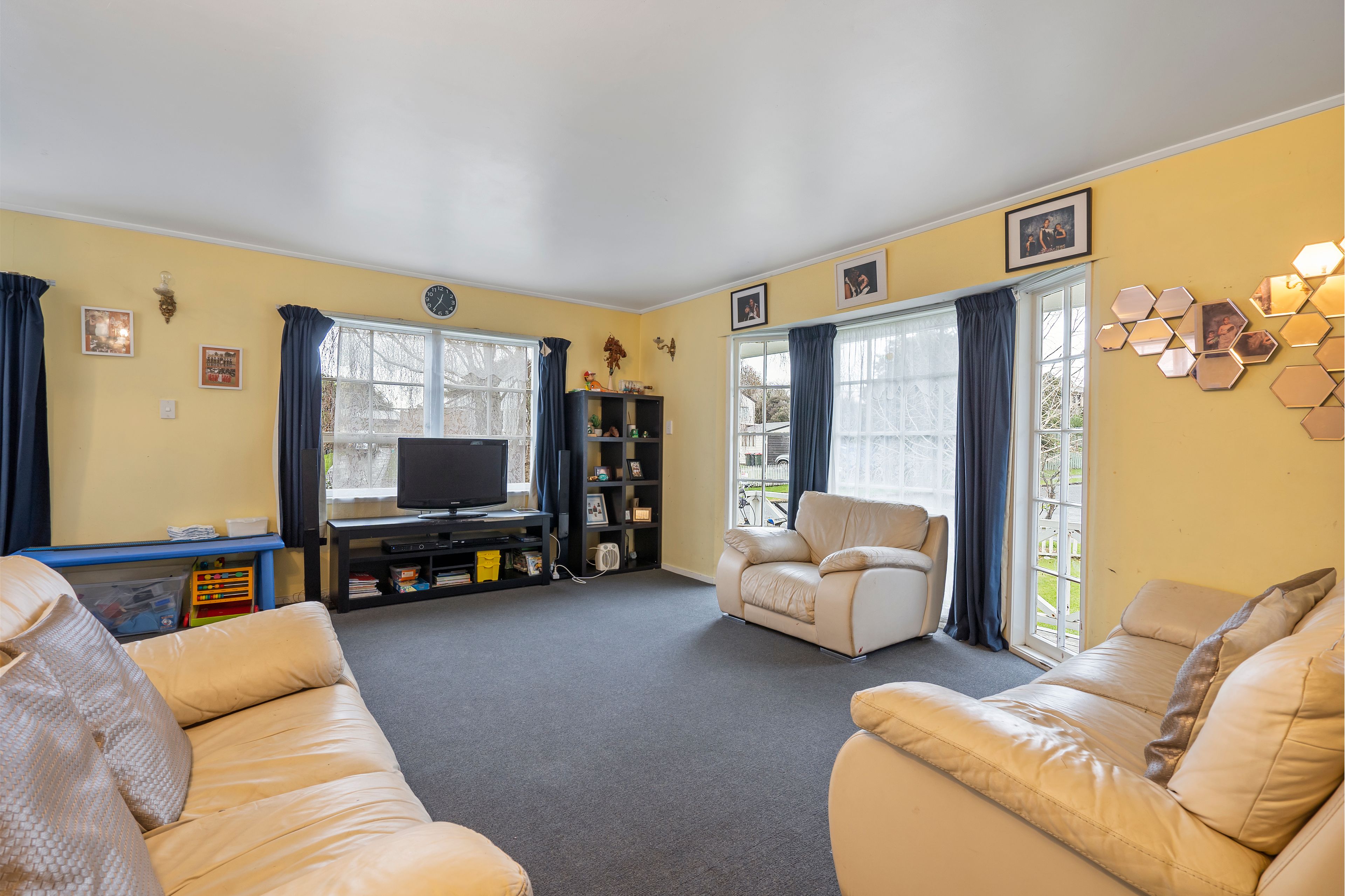 1 Iris Place, Clendon Park, Manukau City