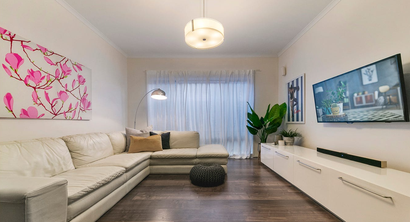 55 Tracey Avenue — photo 4 of 28