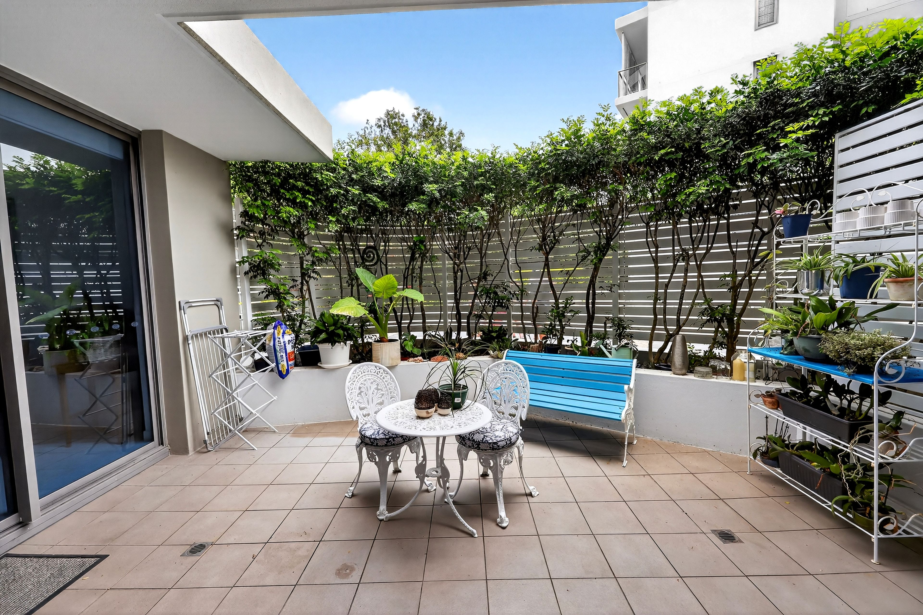 1001/438 Marine Parade — photo from Ray White Southport
