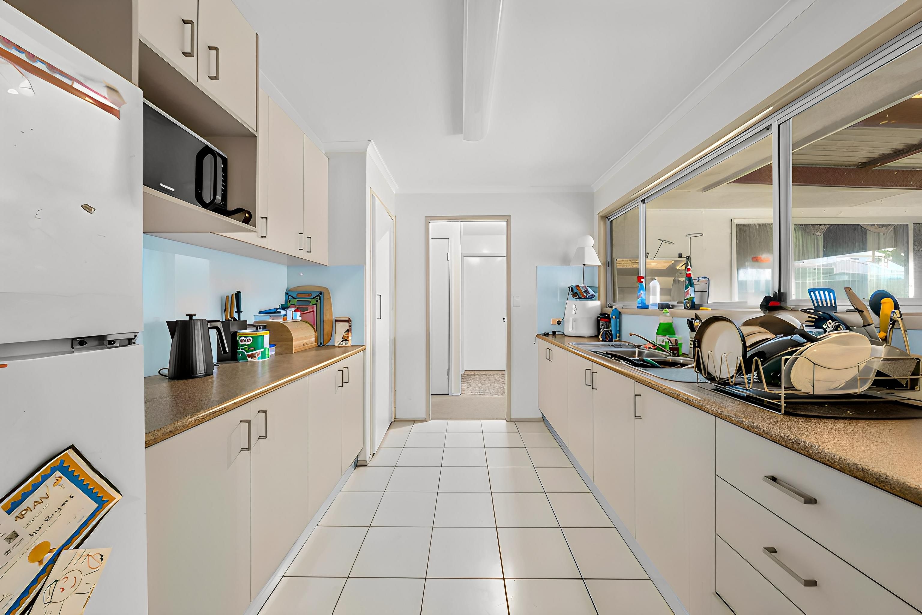 93 Waratah Drive — photo 3 of 11