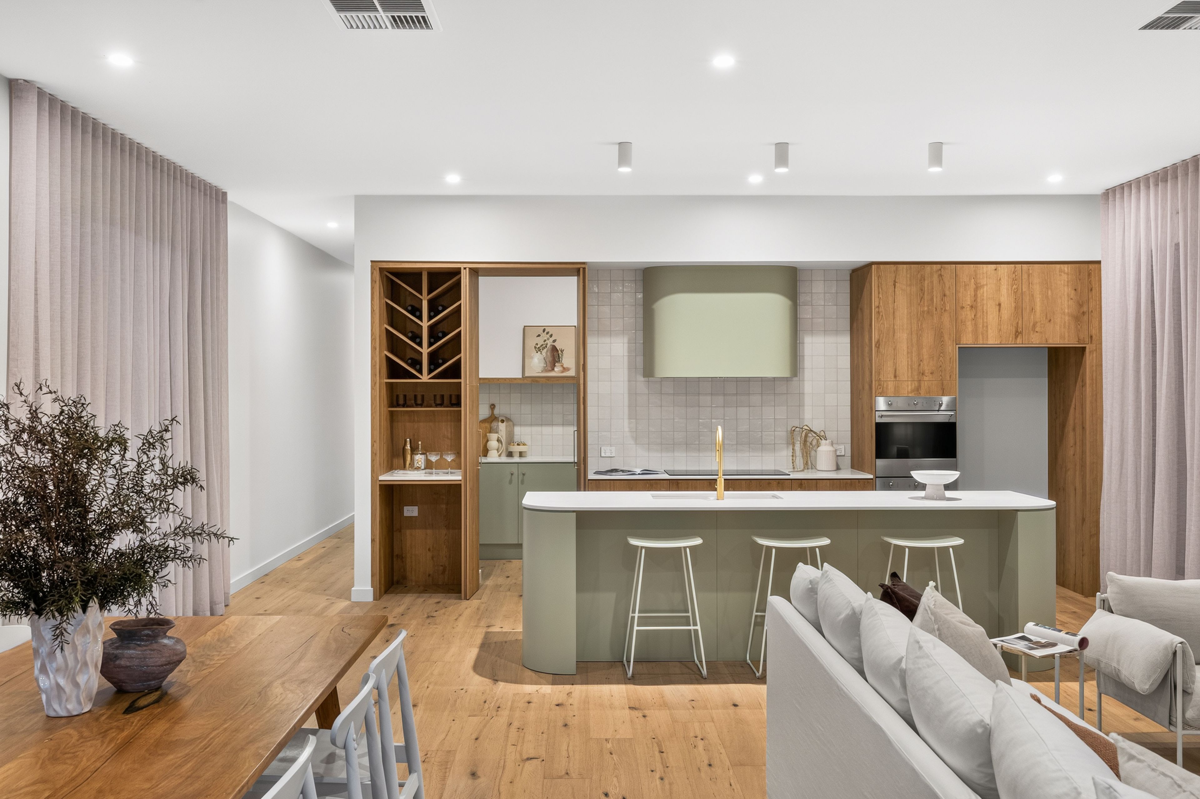 16A Hoover Road — photo 4 of 14