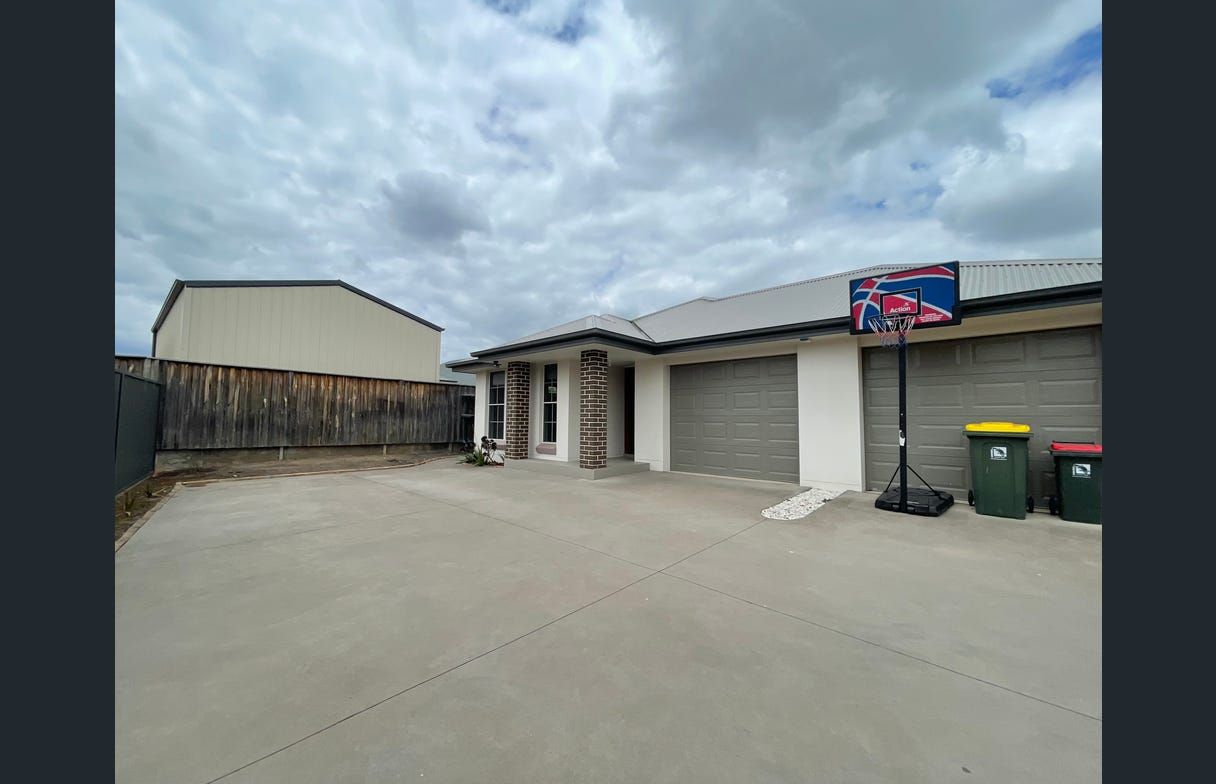 13A Crank Place, Elderslie, NSW 2570