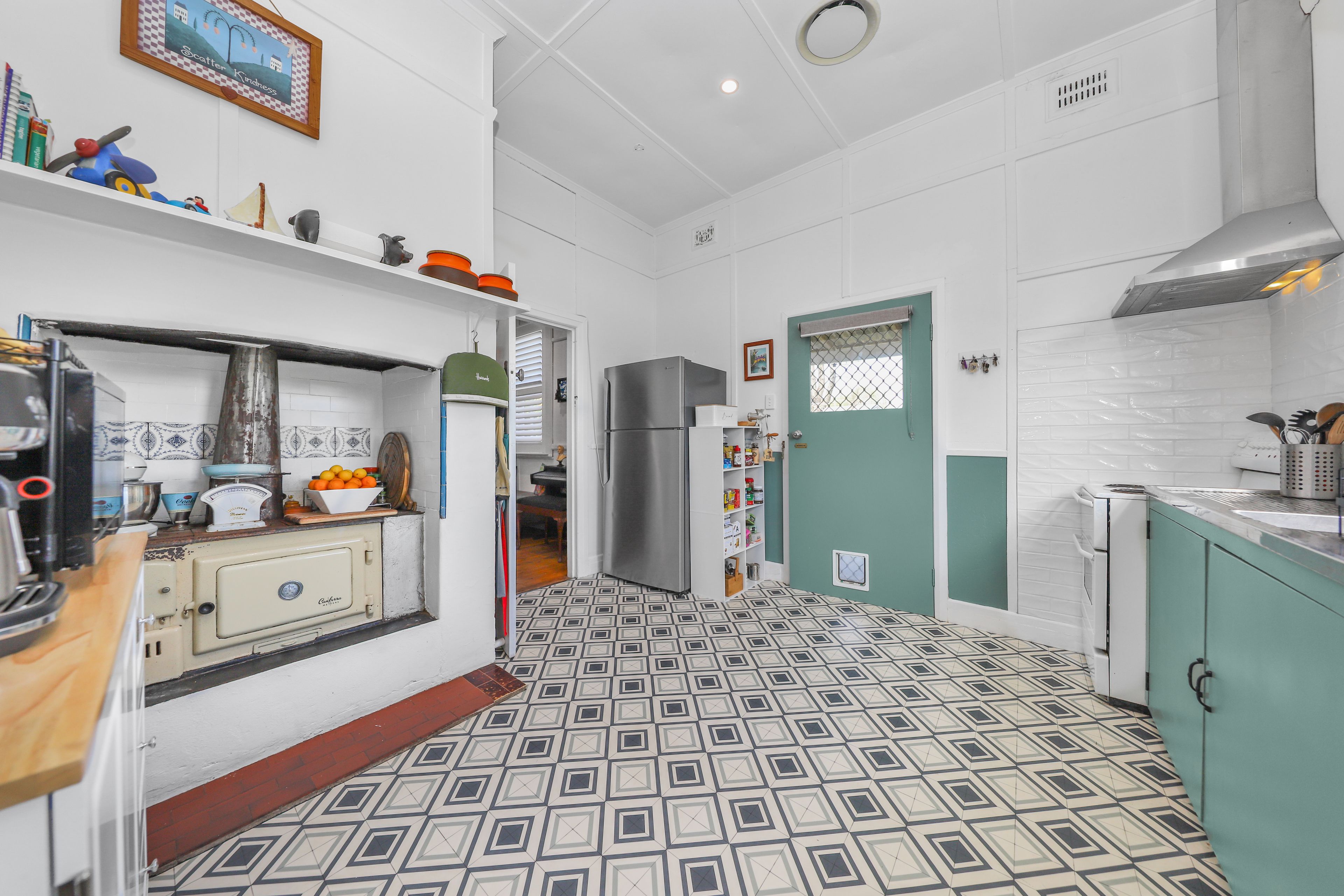 53 Lockhart Street — photo 5 of 19