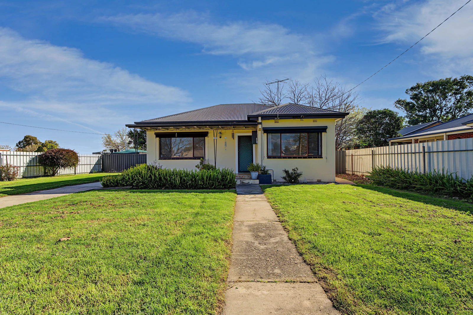 415 Urana Road, Lavington, NSW 2641
