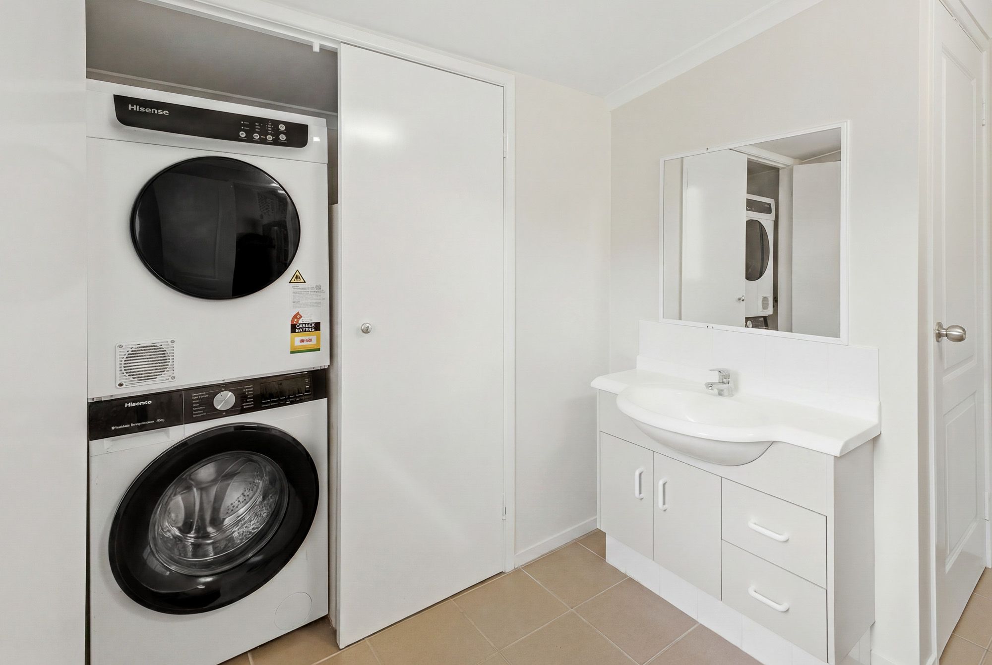 217 Tooley Street — photo 15 of 18