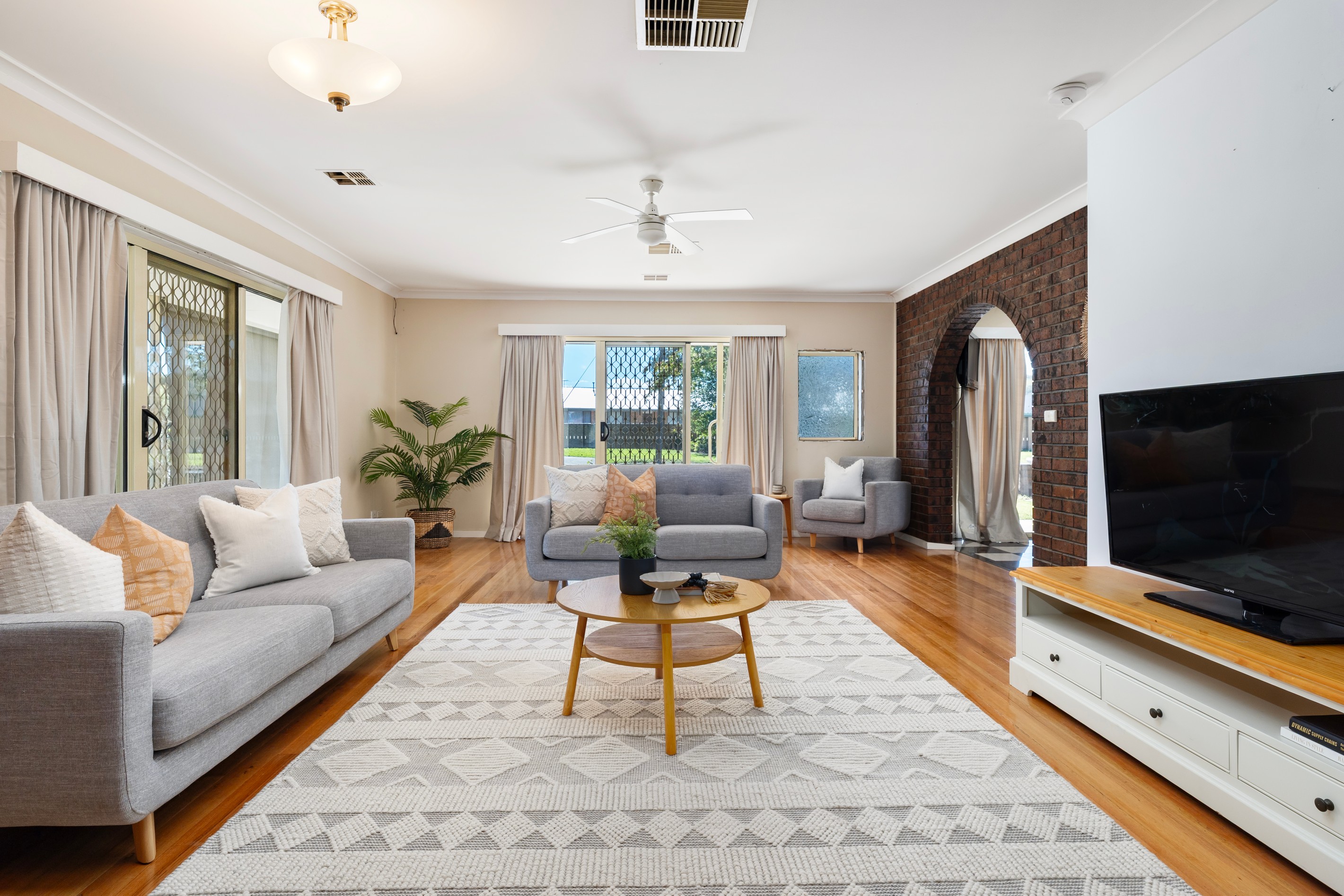 499 Kaitlers Road, Lavington, NSW 2641
