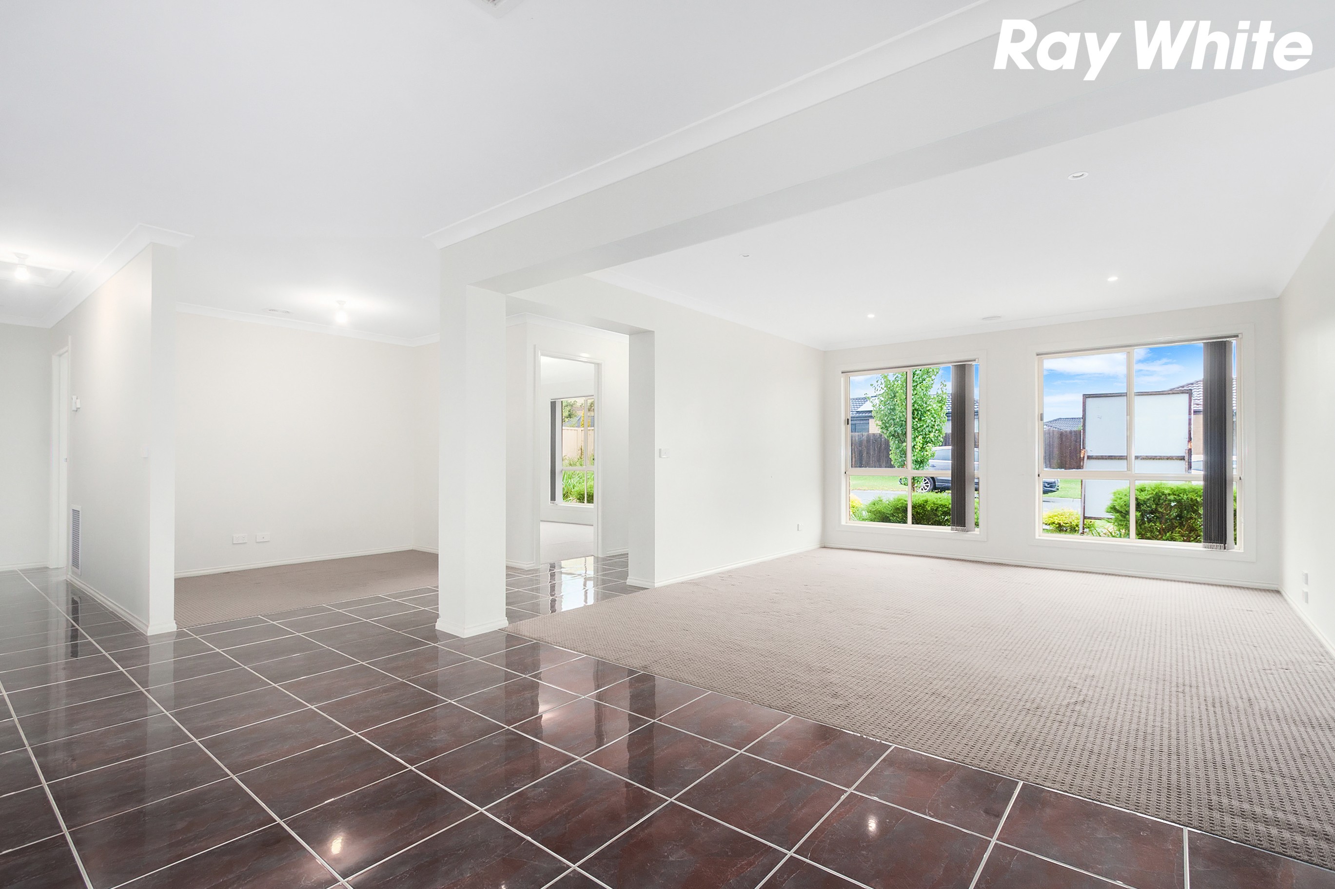 2 Doonie Way, Pakenham, VIC 3810