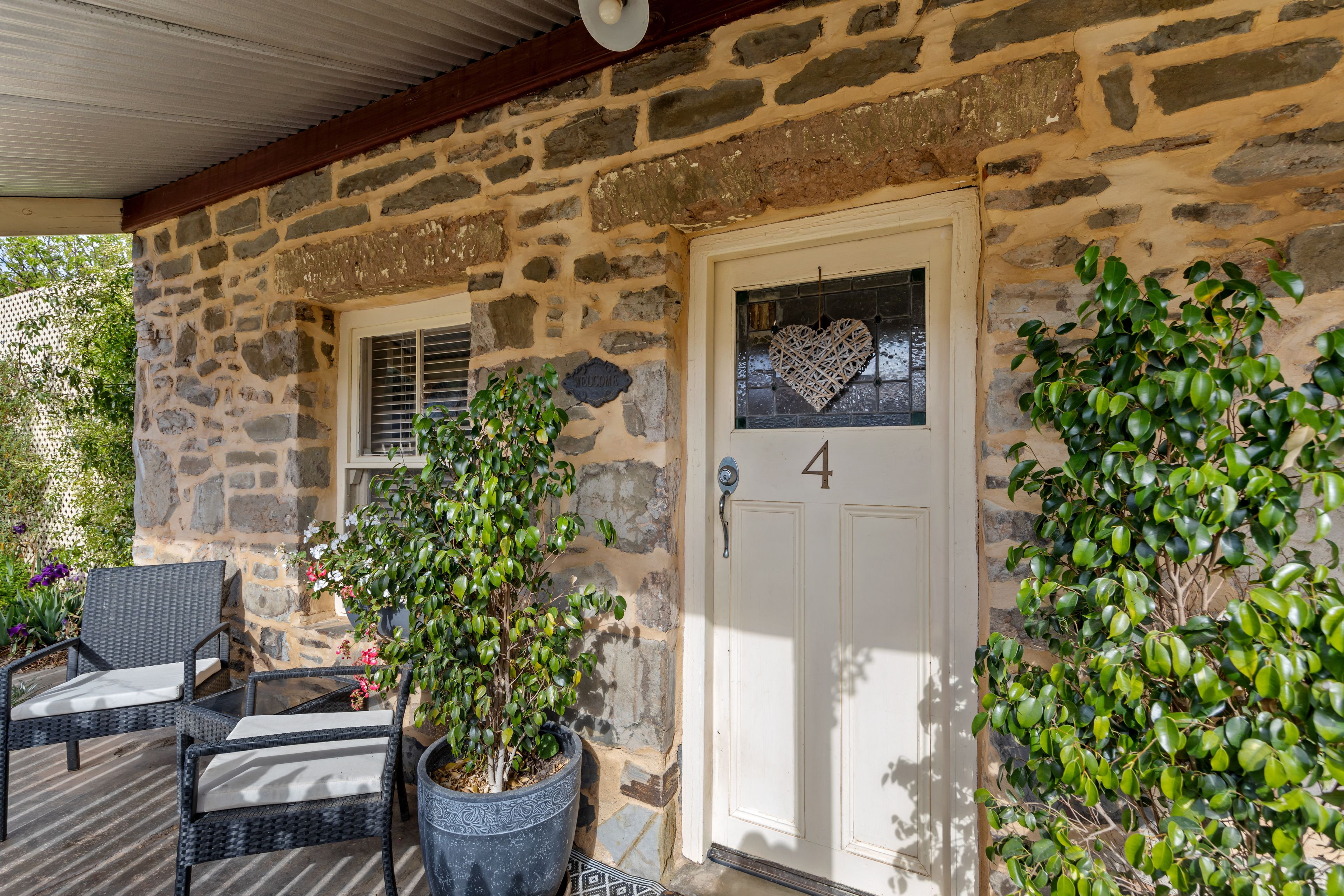 4 Bridge Street East, Burra, SA 5417