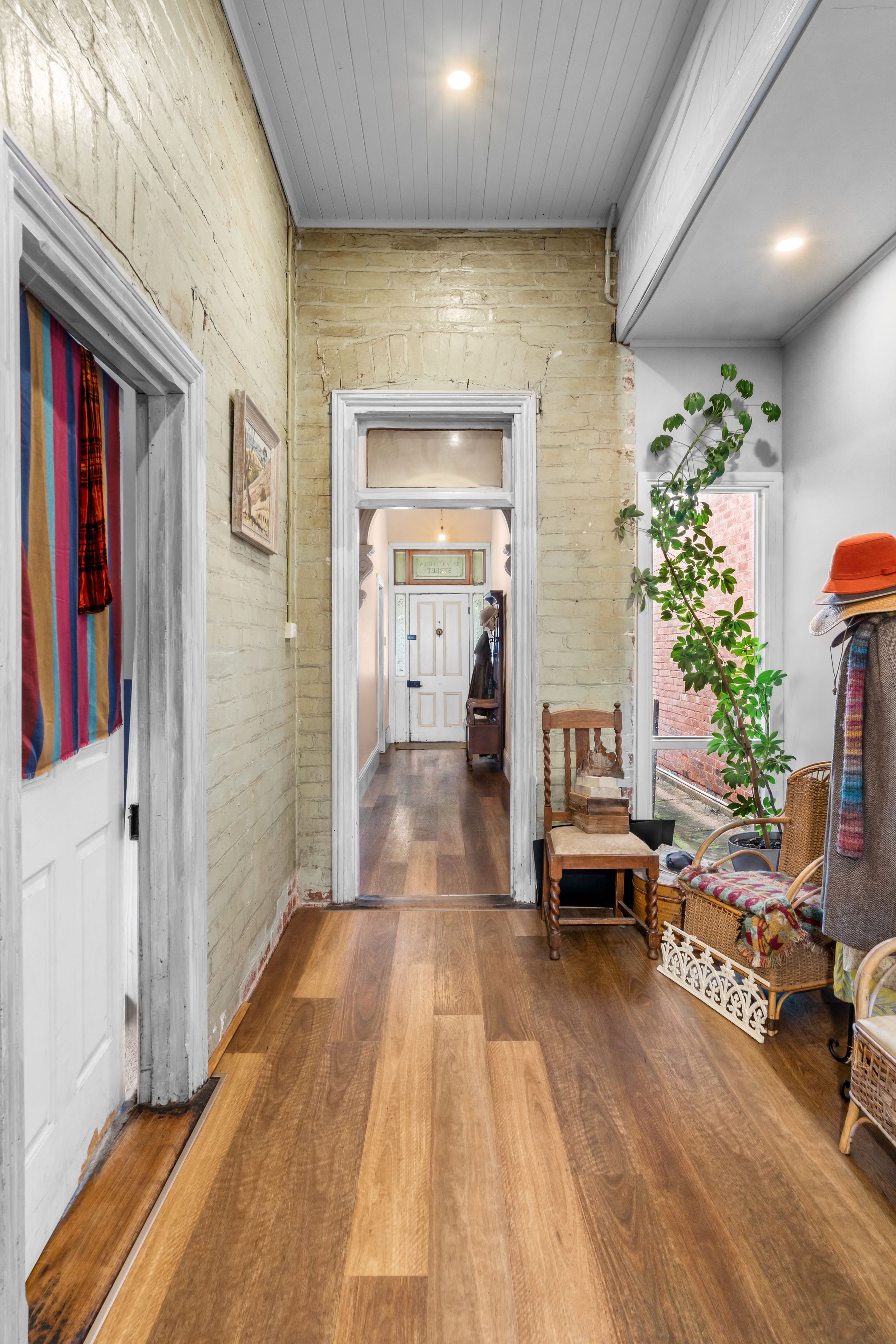 25 Victoria Street — photo 7 of 19