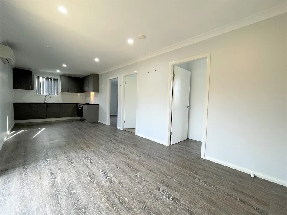 17a Wintaroo Crescent, St Helens Park, NSW 2560