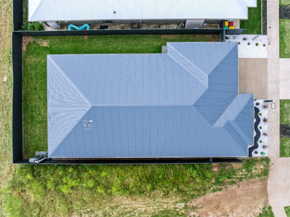 45 Esquire Circuit — photo 19 of 20