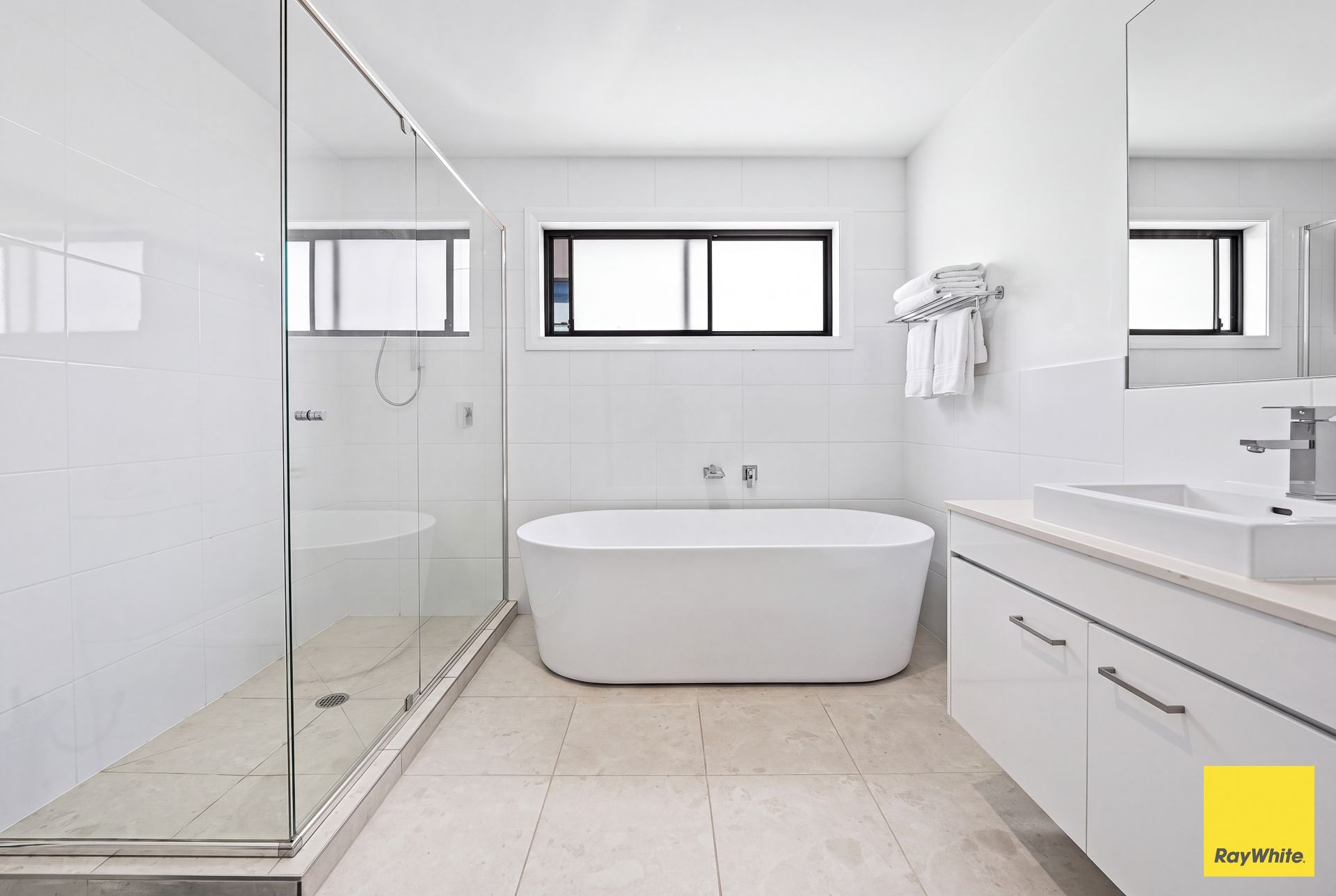 4 Dransfield Drive — photo 10 of 16