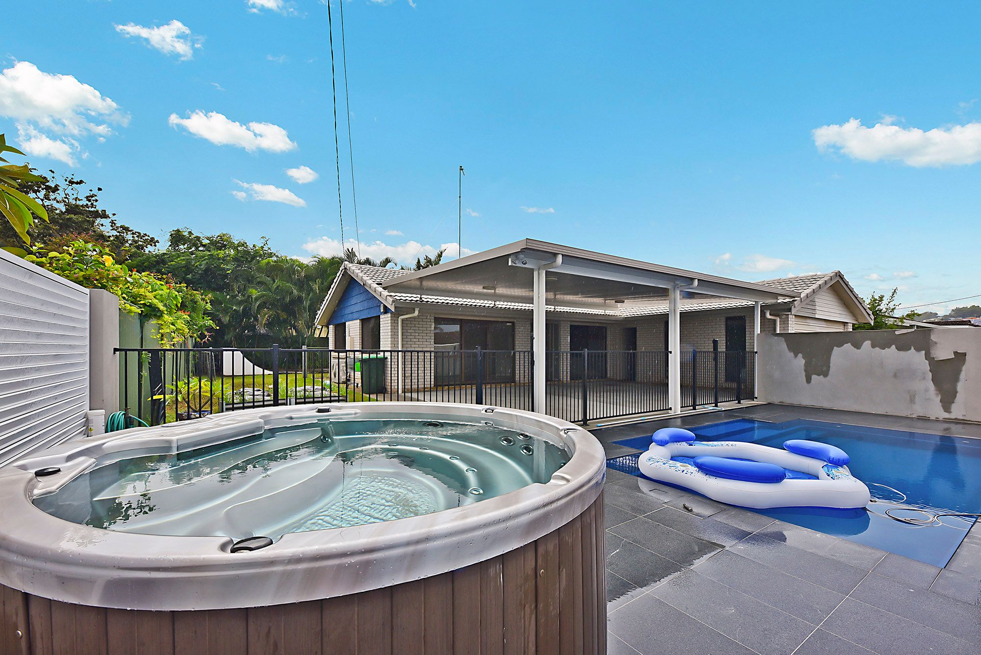 21 Egret Avenue, Burleigh Waters, QLD 4220