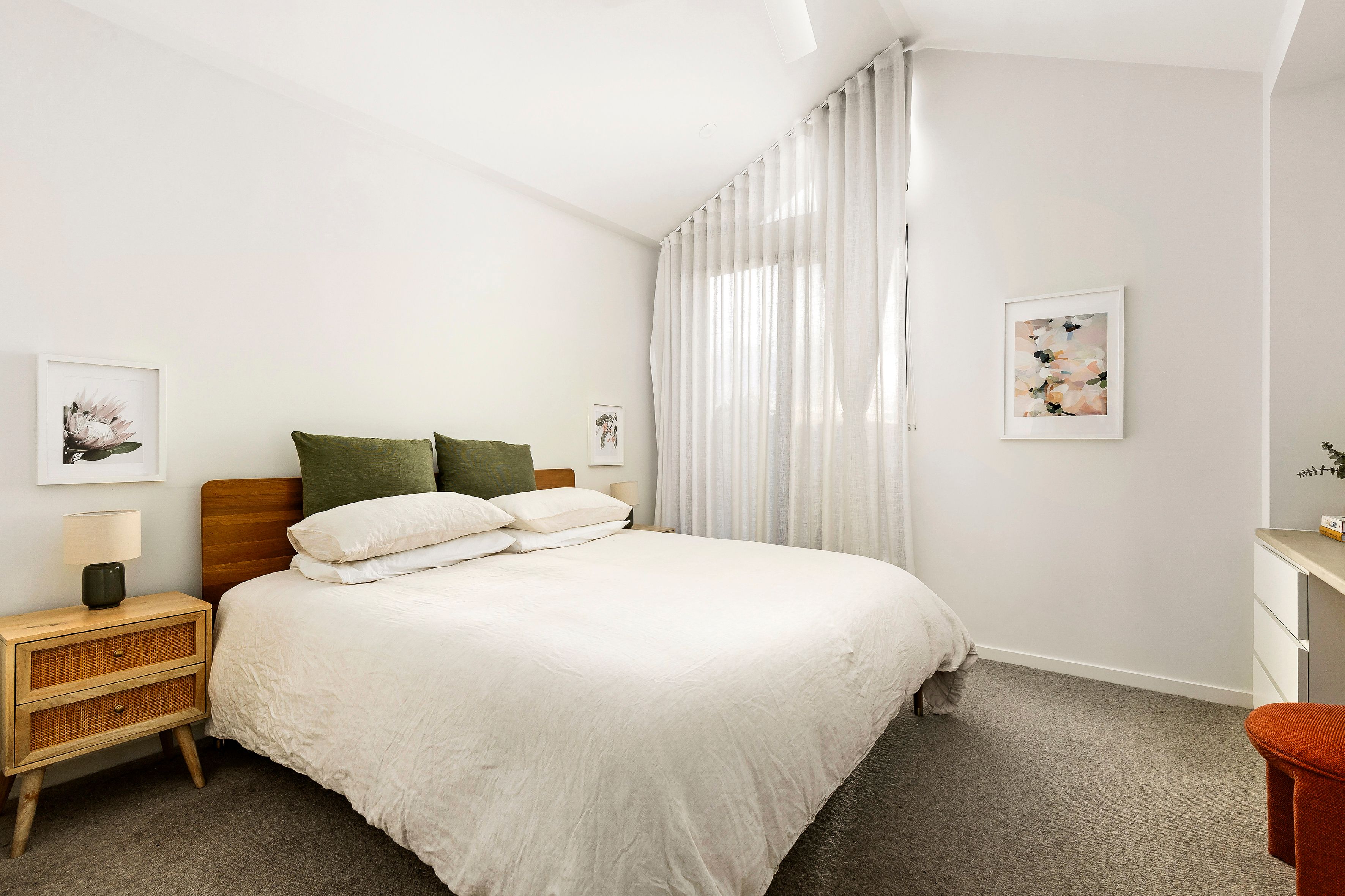 16 Kendall Street — photo 7 of 17