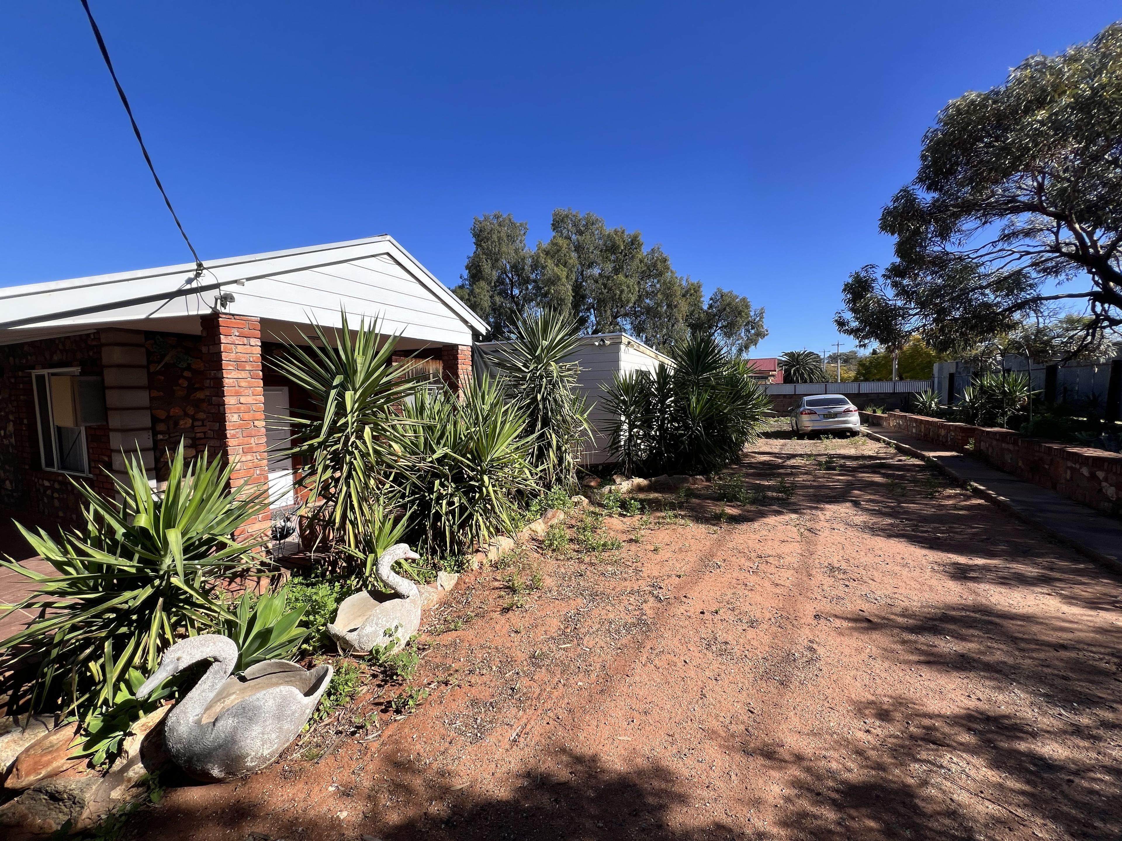 46 Cummins Street — photo 3 of 14