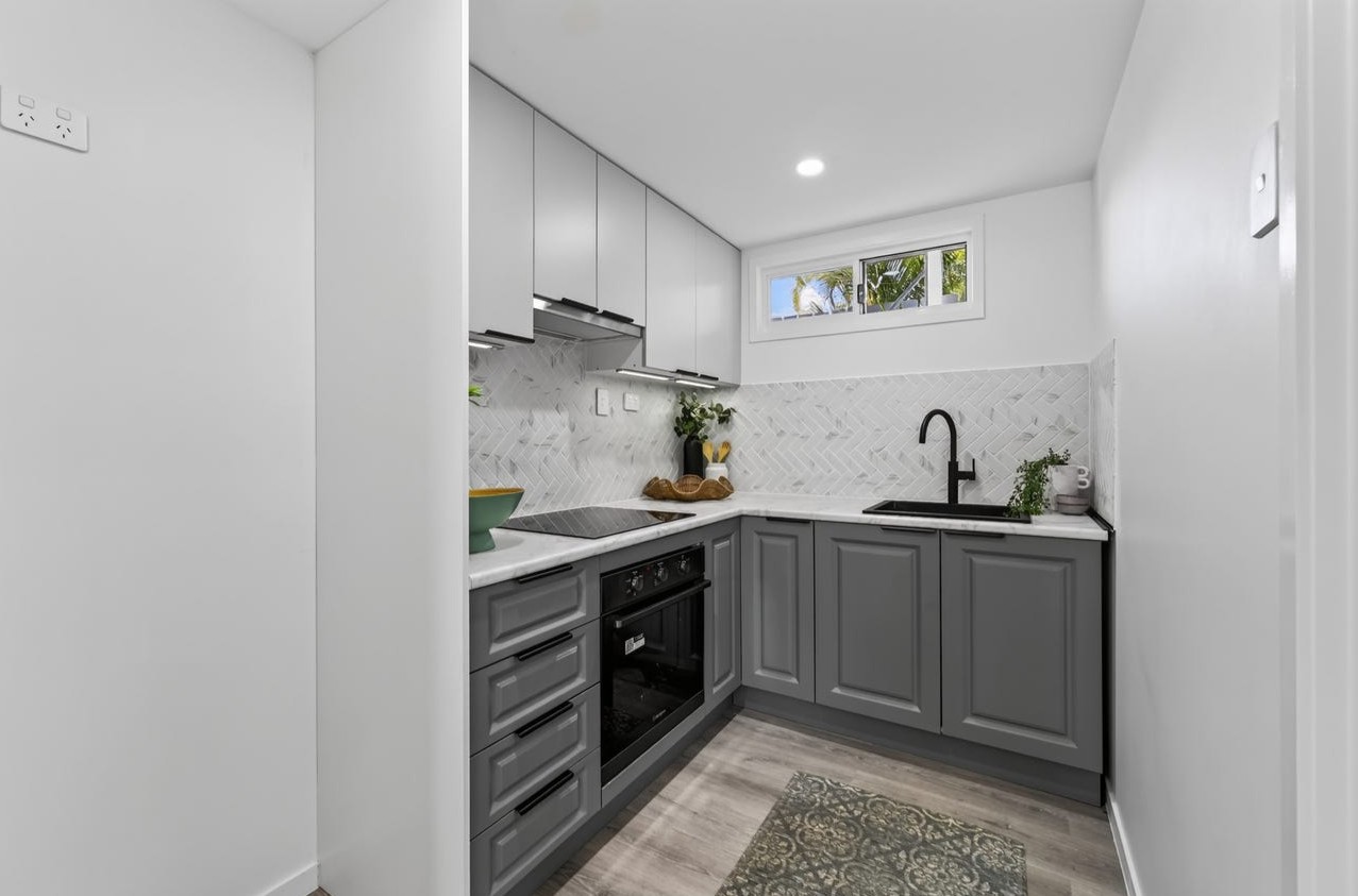 2/9a Anderson Street, Railway Estate, QLD 4810
