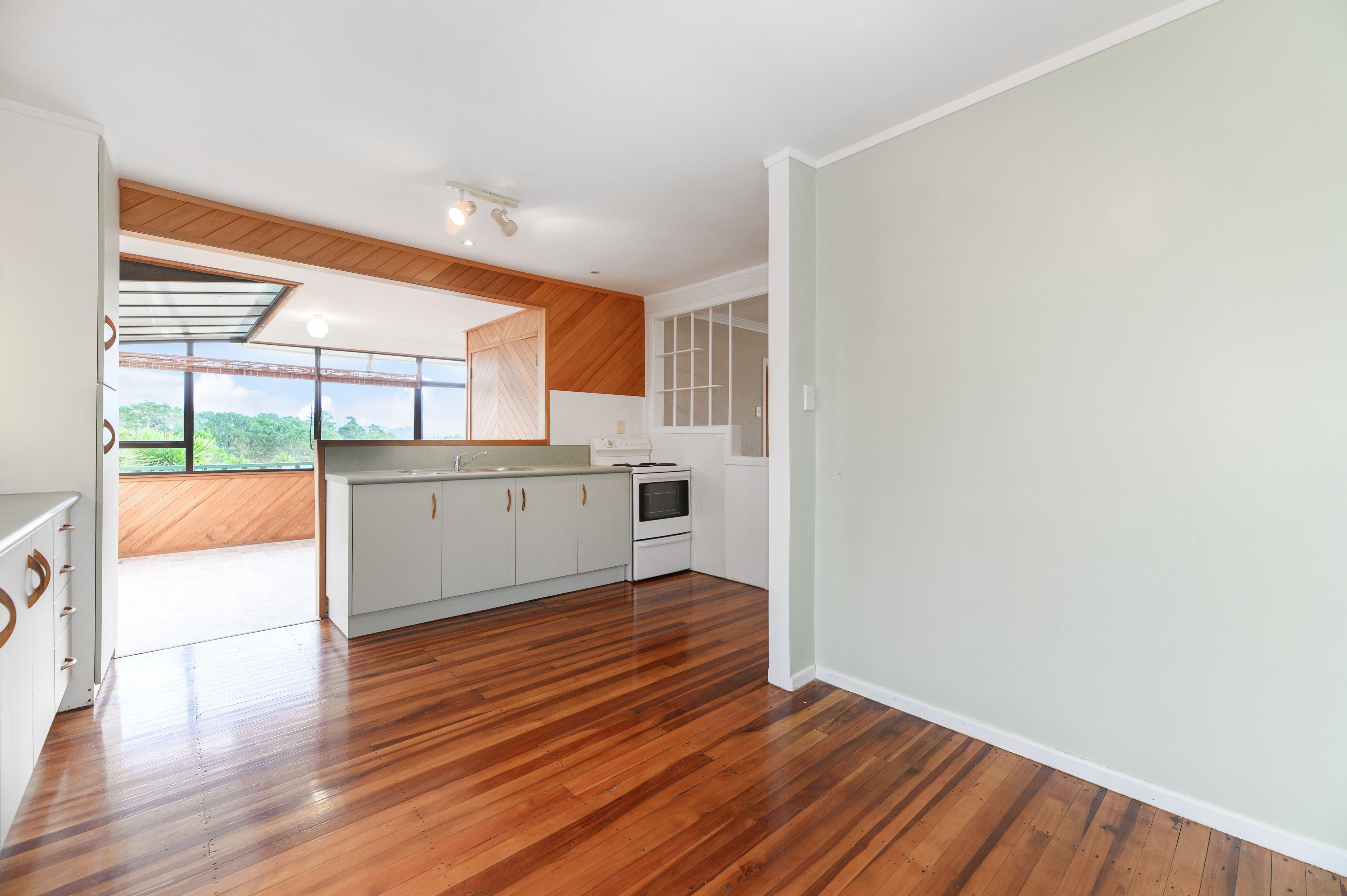129 Forest Hill Road, Henderson, Waitakere City