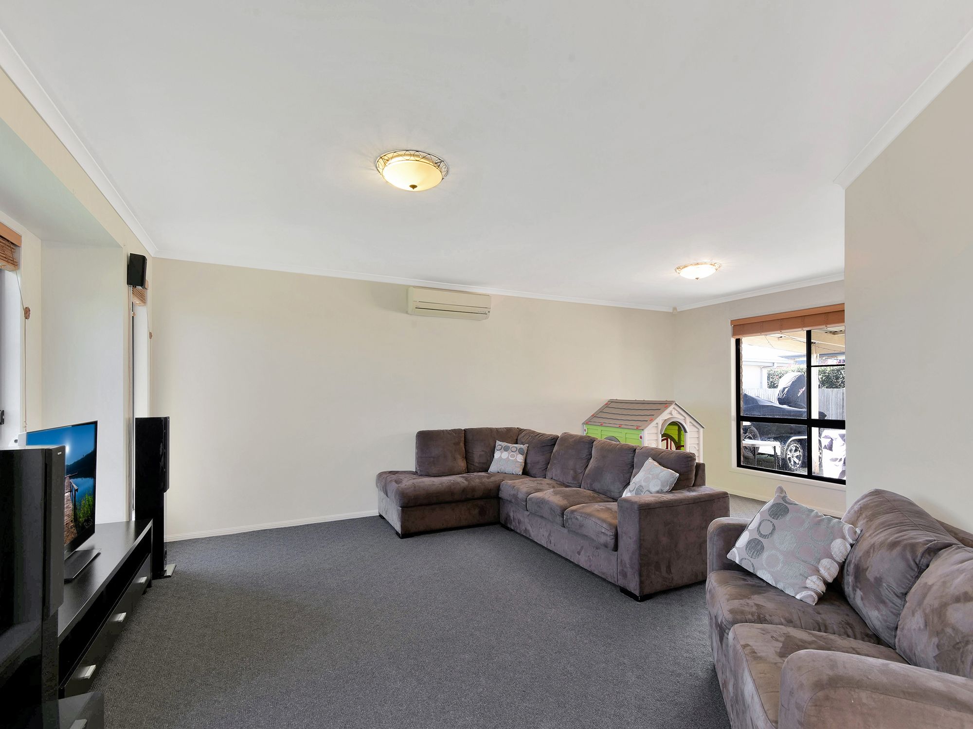 14 Shelton Crescent, Kearneys Spring, QLD 4350