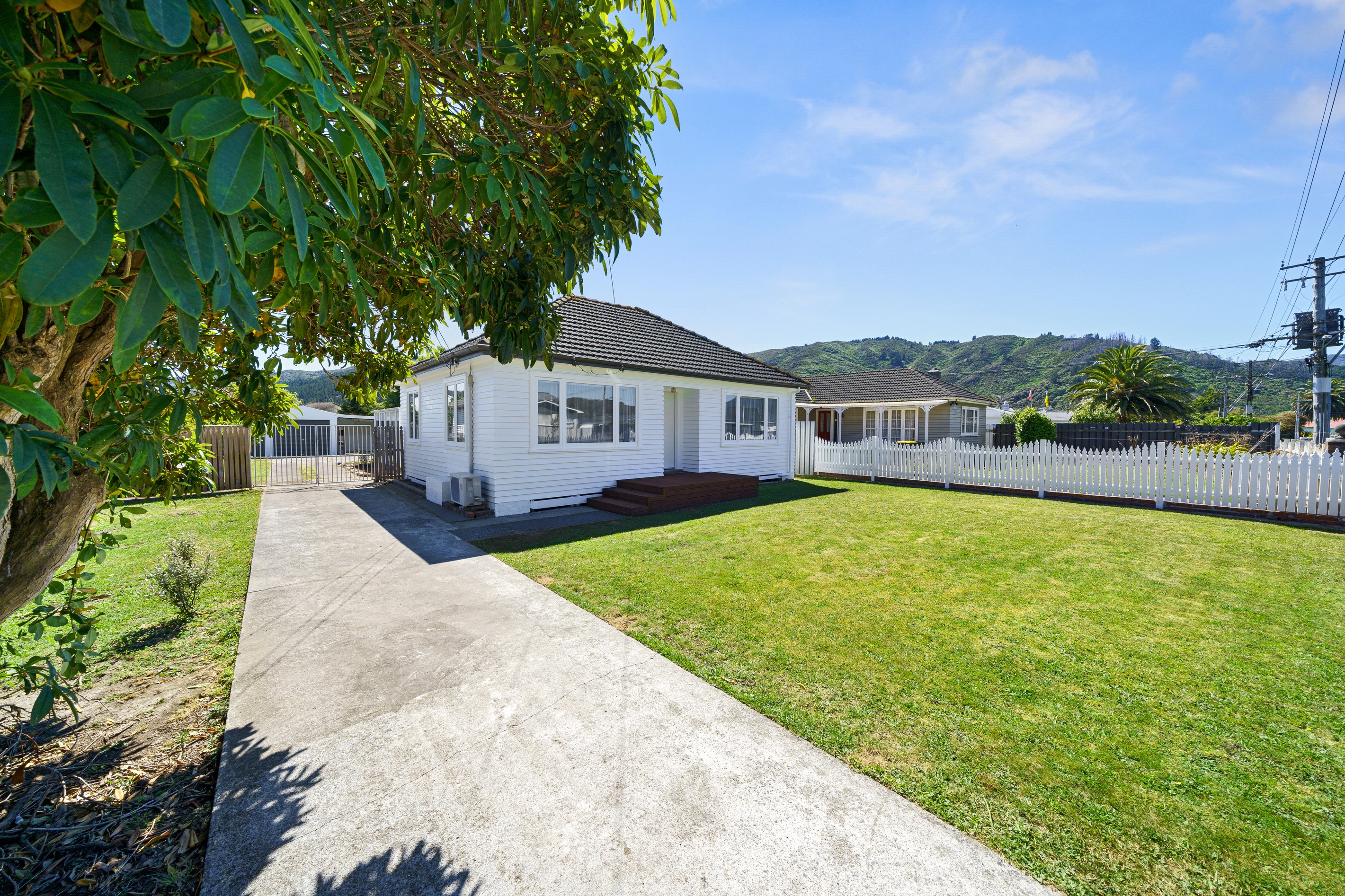 102 Wellington Road, Wainuiomata, Lower Hutt City