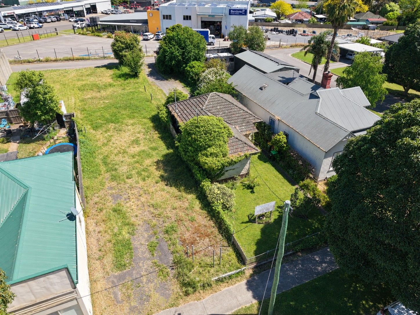22 Roughead Street — photo 4 of 4