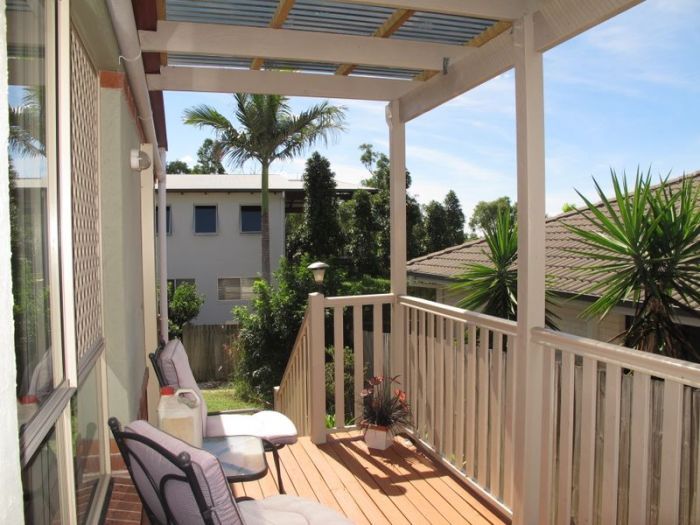 2/77 Kincaid Drive, Highland Park, QLD 4211