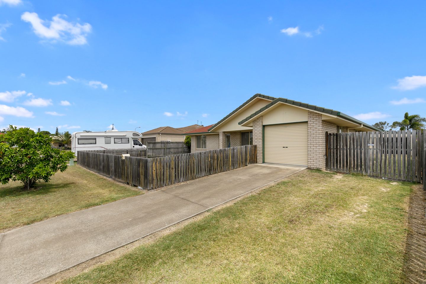 6 Gunsynd Way, Point Vernon, QLD 4655