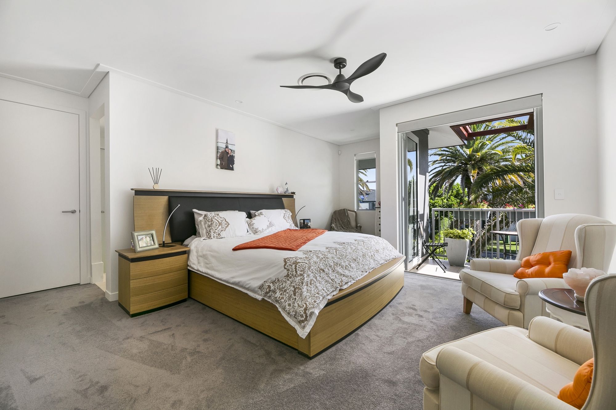 49 Harbour Rise, Hope Island QLD 4212