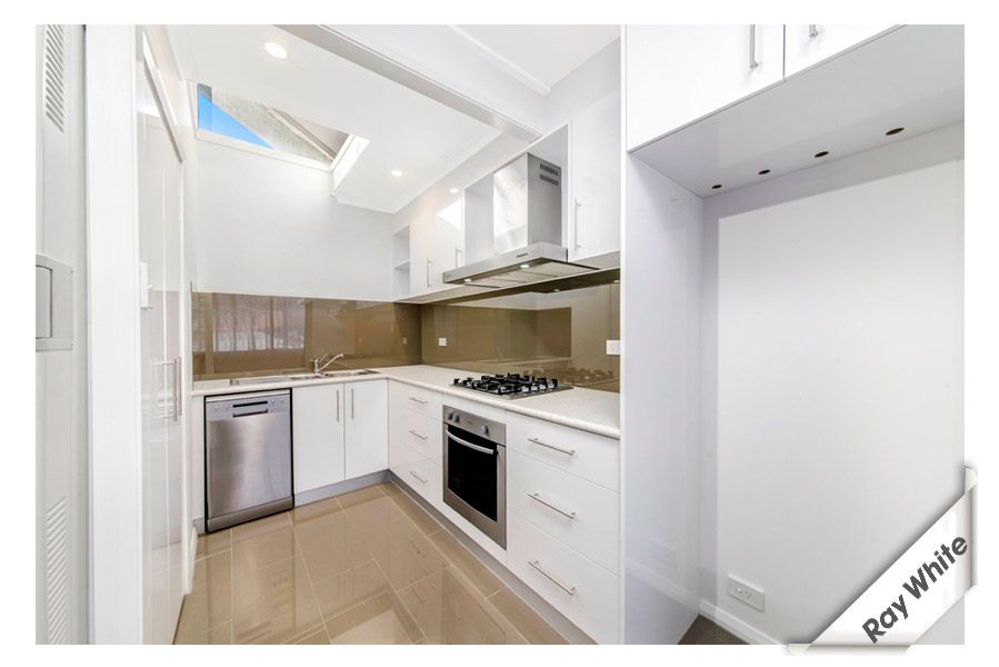 126 Henderson Road, Crestwood NSW 2620