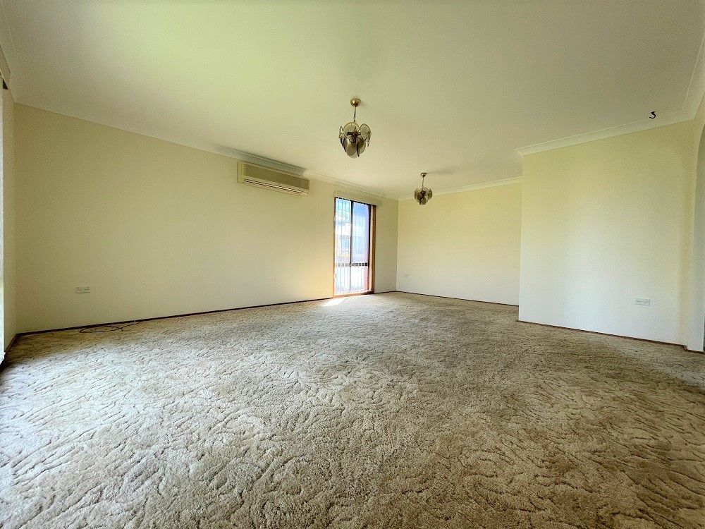 4 Richmond Crescent, Campbelltown, NSW 2560