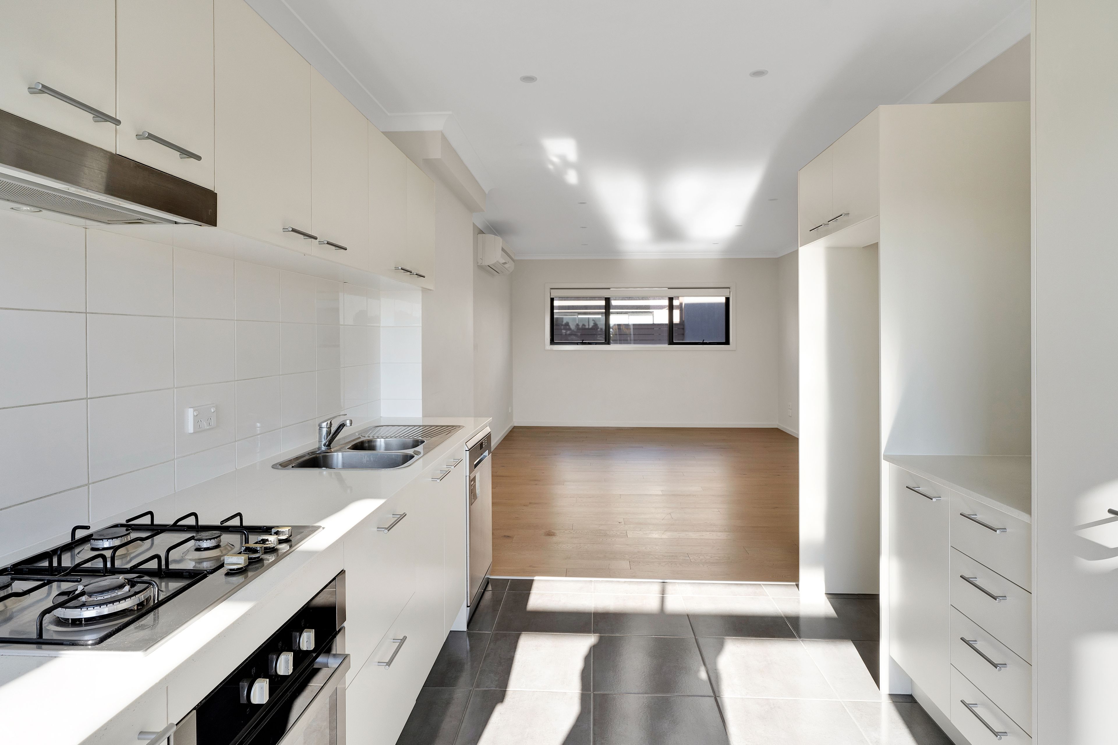 9/27 Turva Avenue, Tarneit, VIC 3029