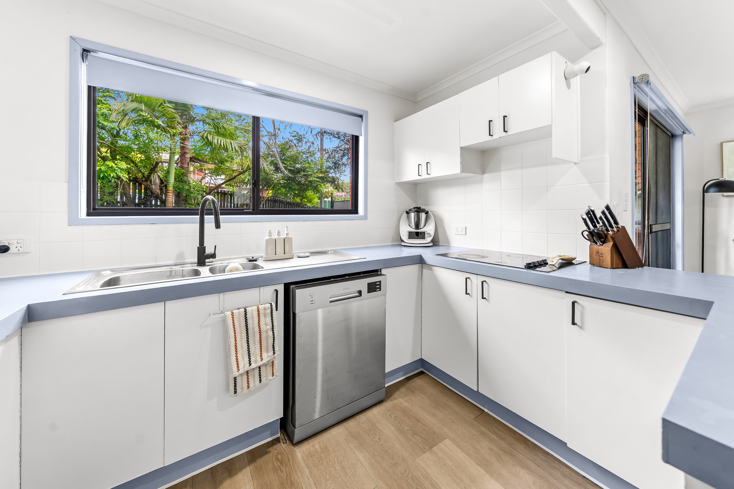 1/4 Amie Court, Springwood, QLD 4127