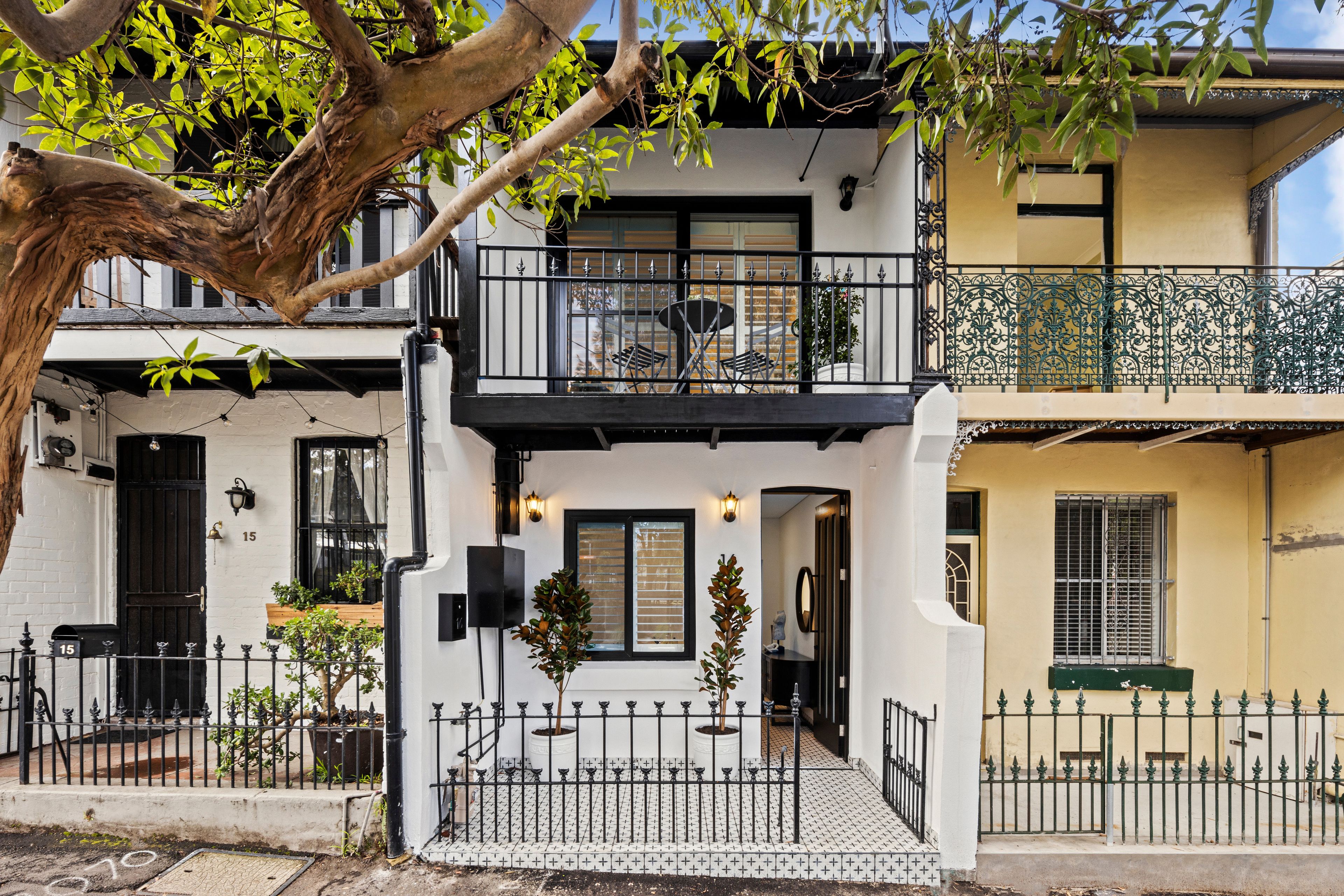 16 Bridge Street, Erskineville NSW 2043