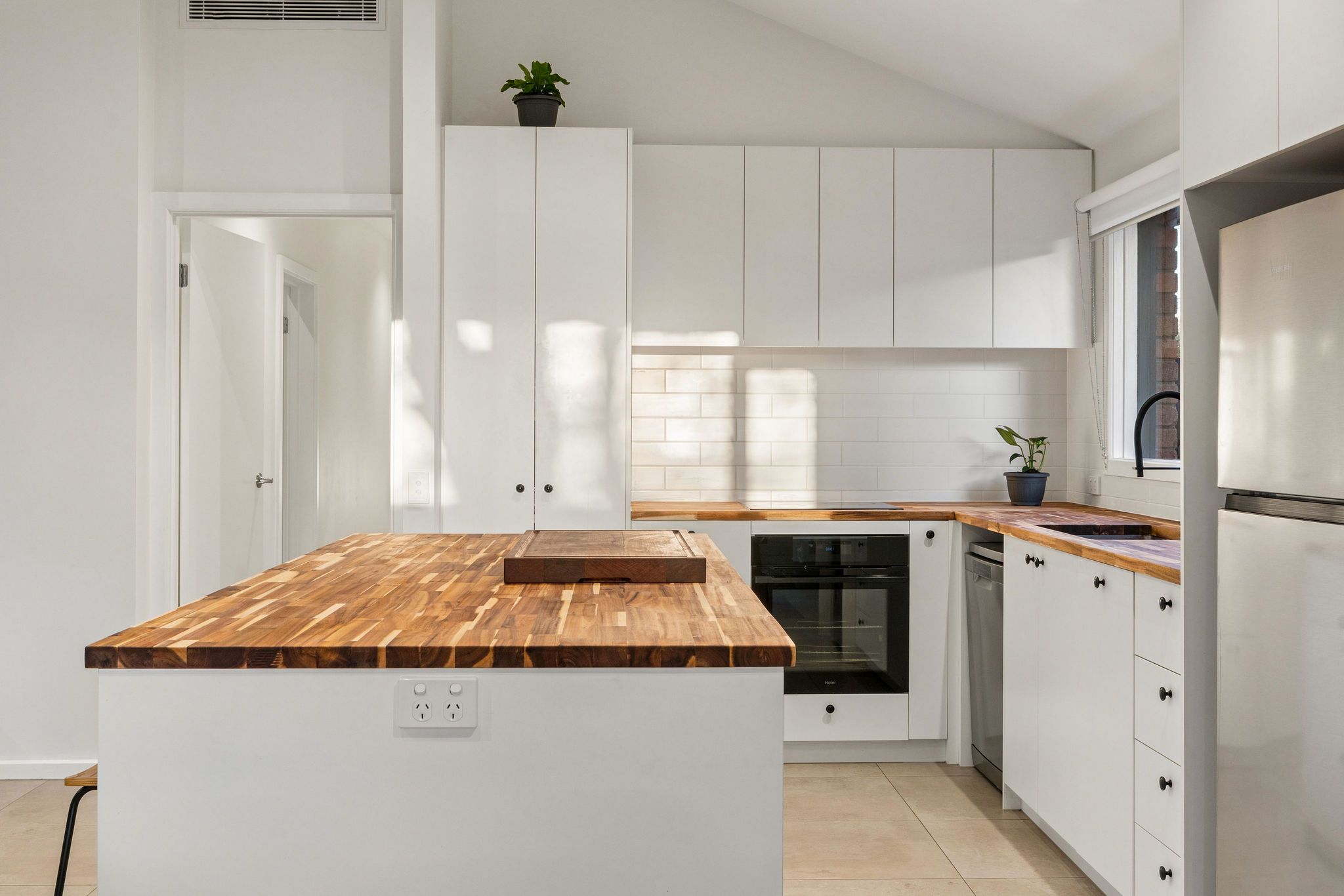 7 Landstead Court — photo 7 of 21