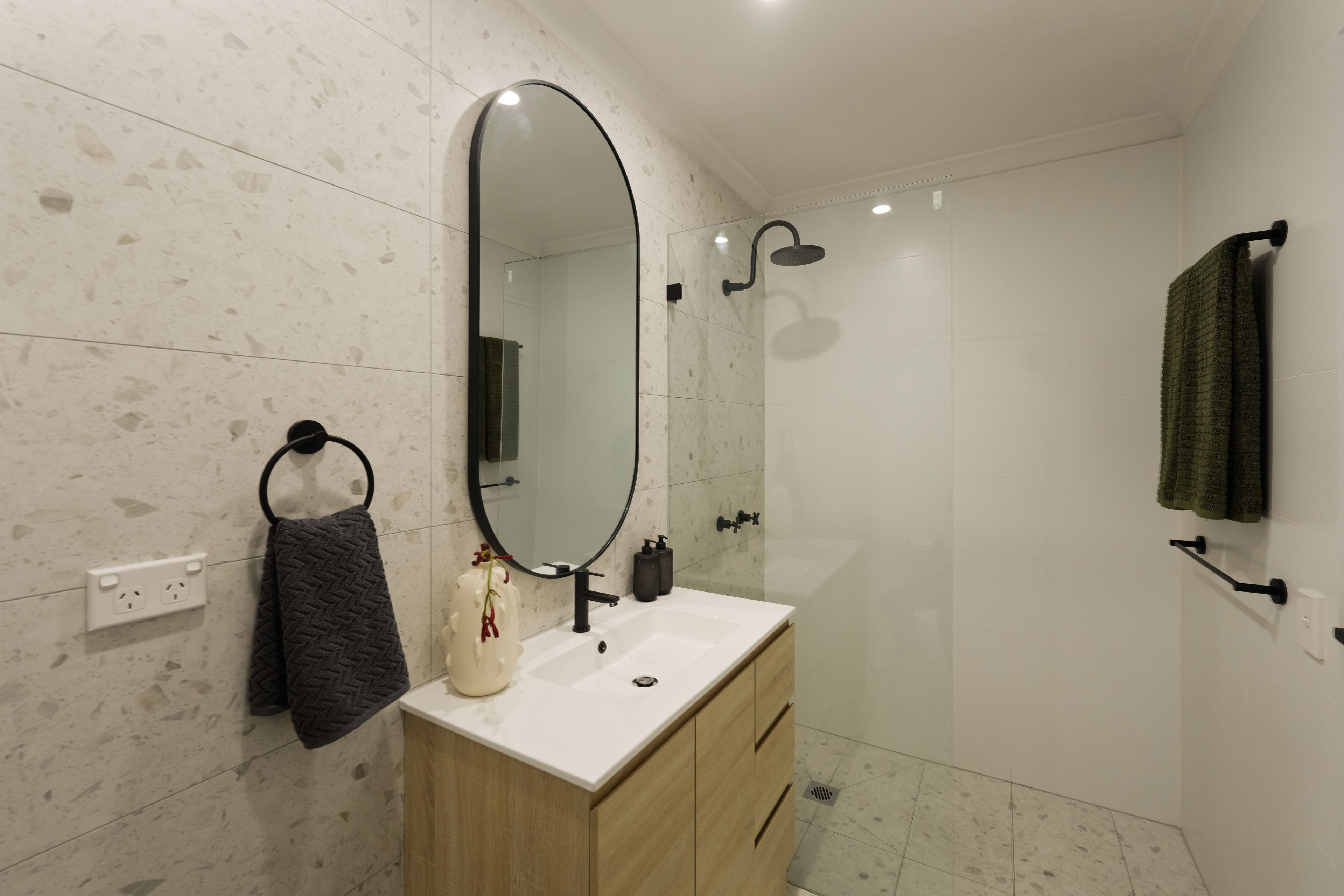 1/78-82 Burwood Road — photo 10 of 26