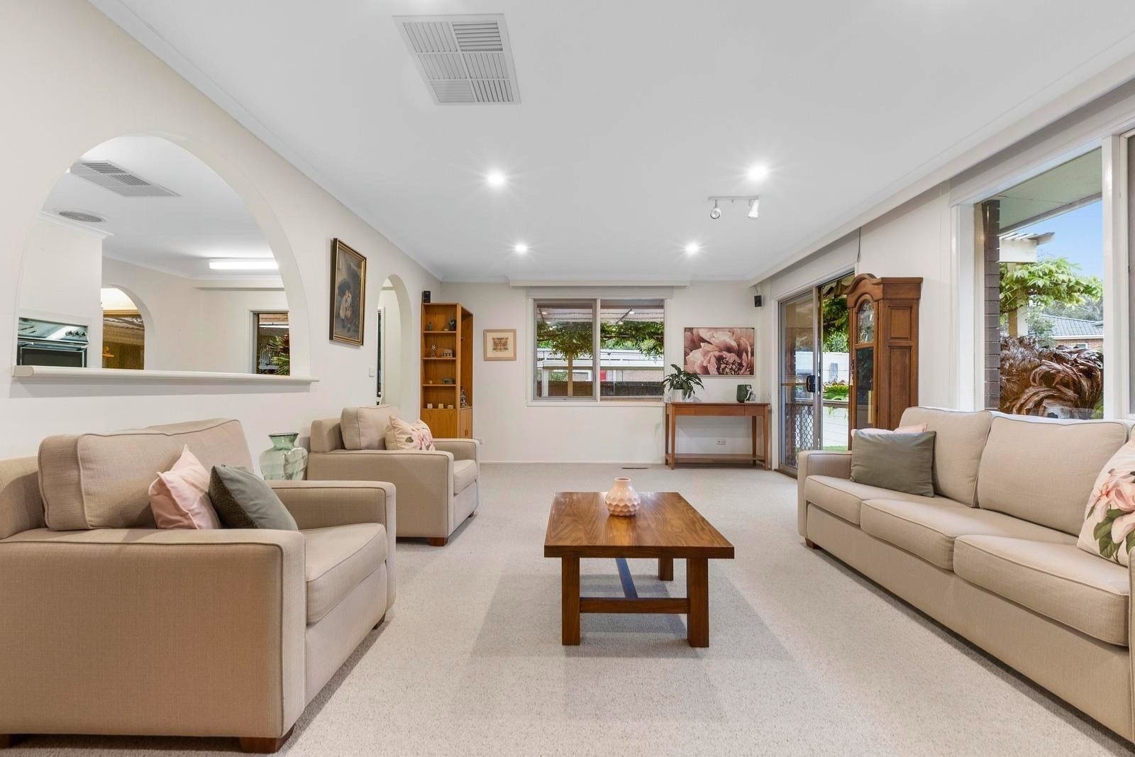 14 Mavista Avenue — photo from Ray White Glen Waverley
