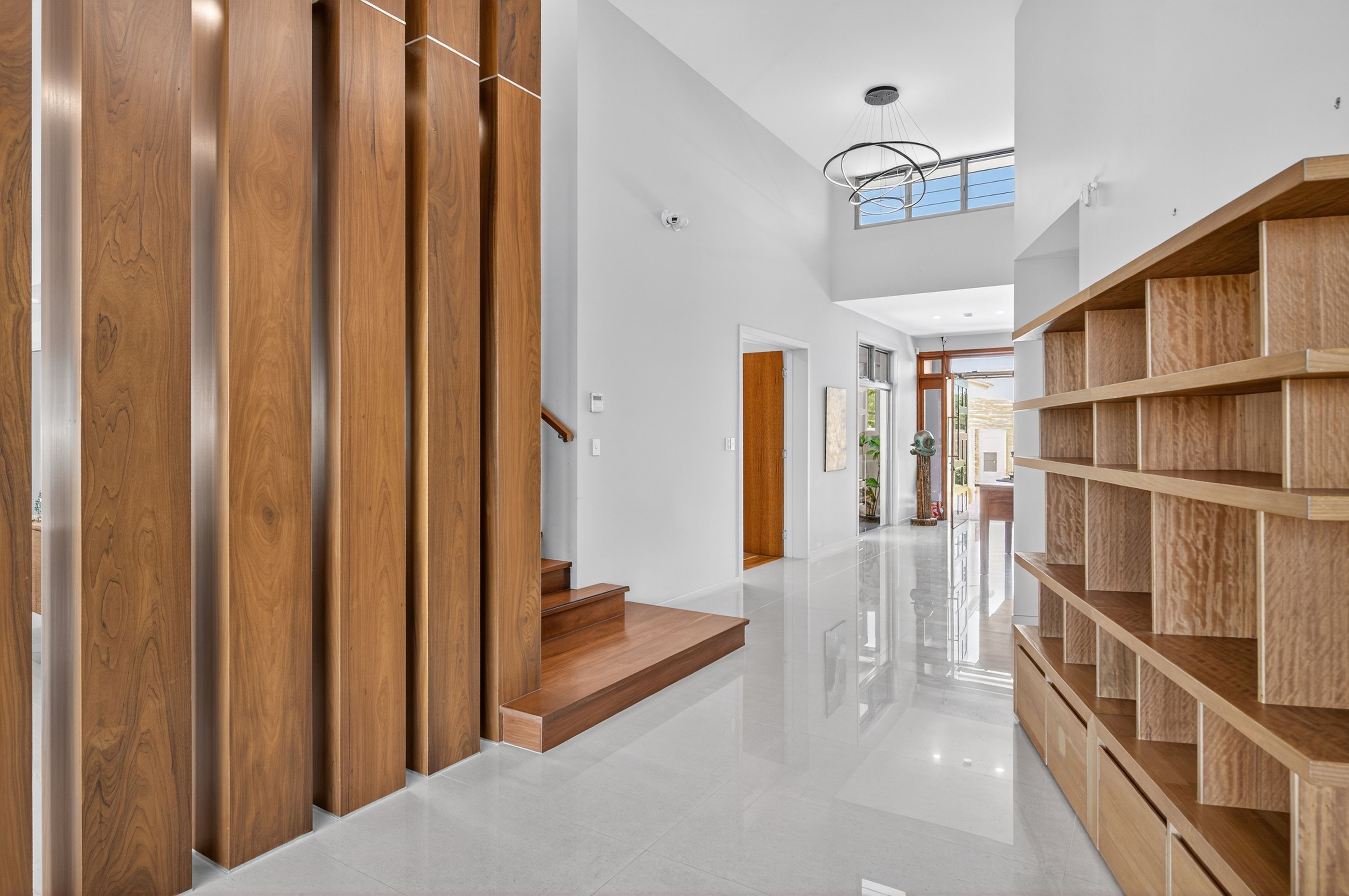 2080 The Circle — photo 11 of 21