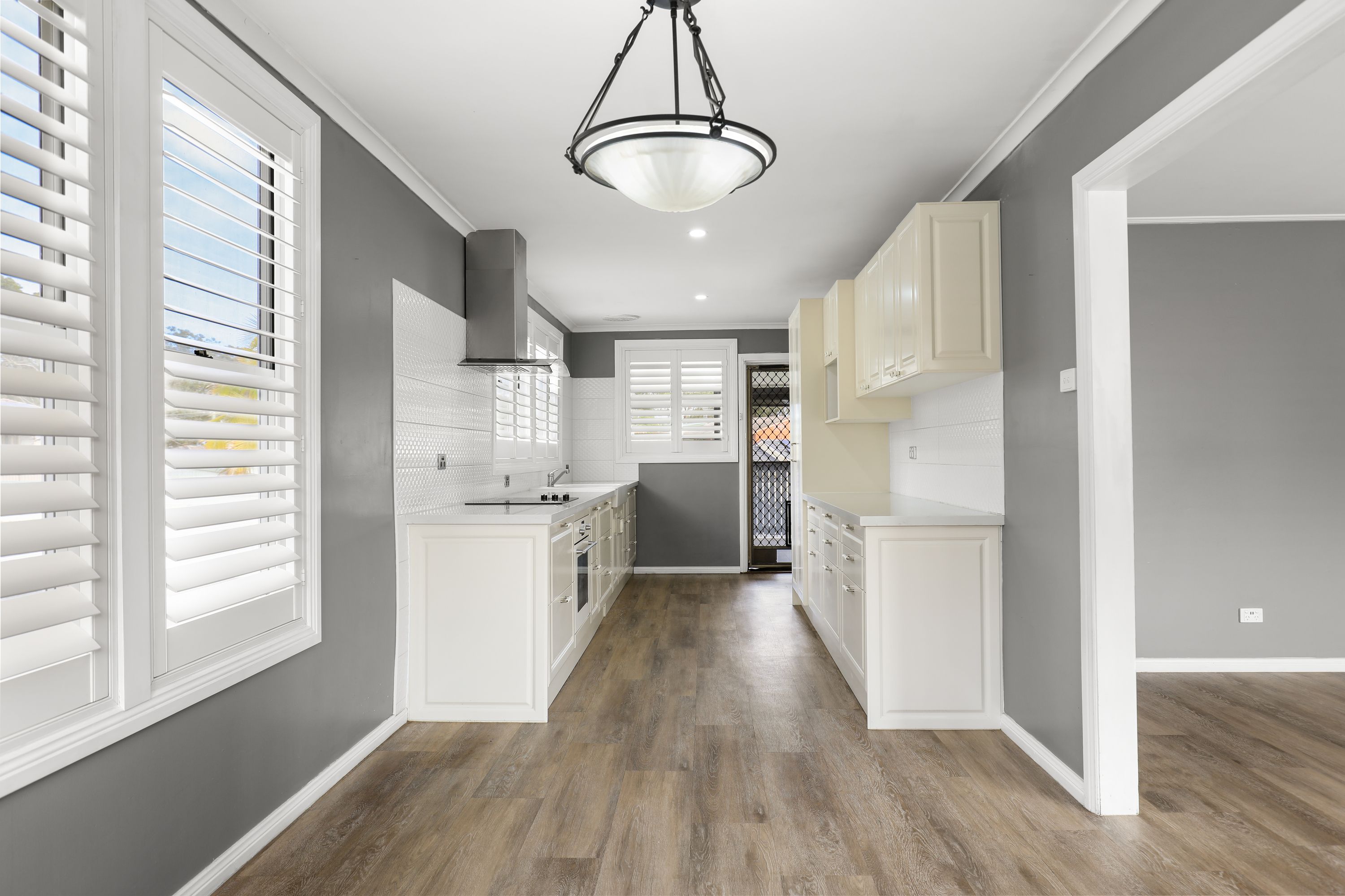 12 Richard Avenue — photo 6 of 15
