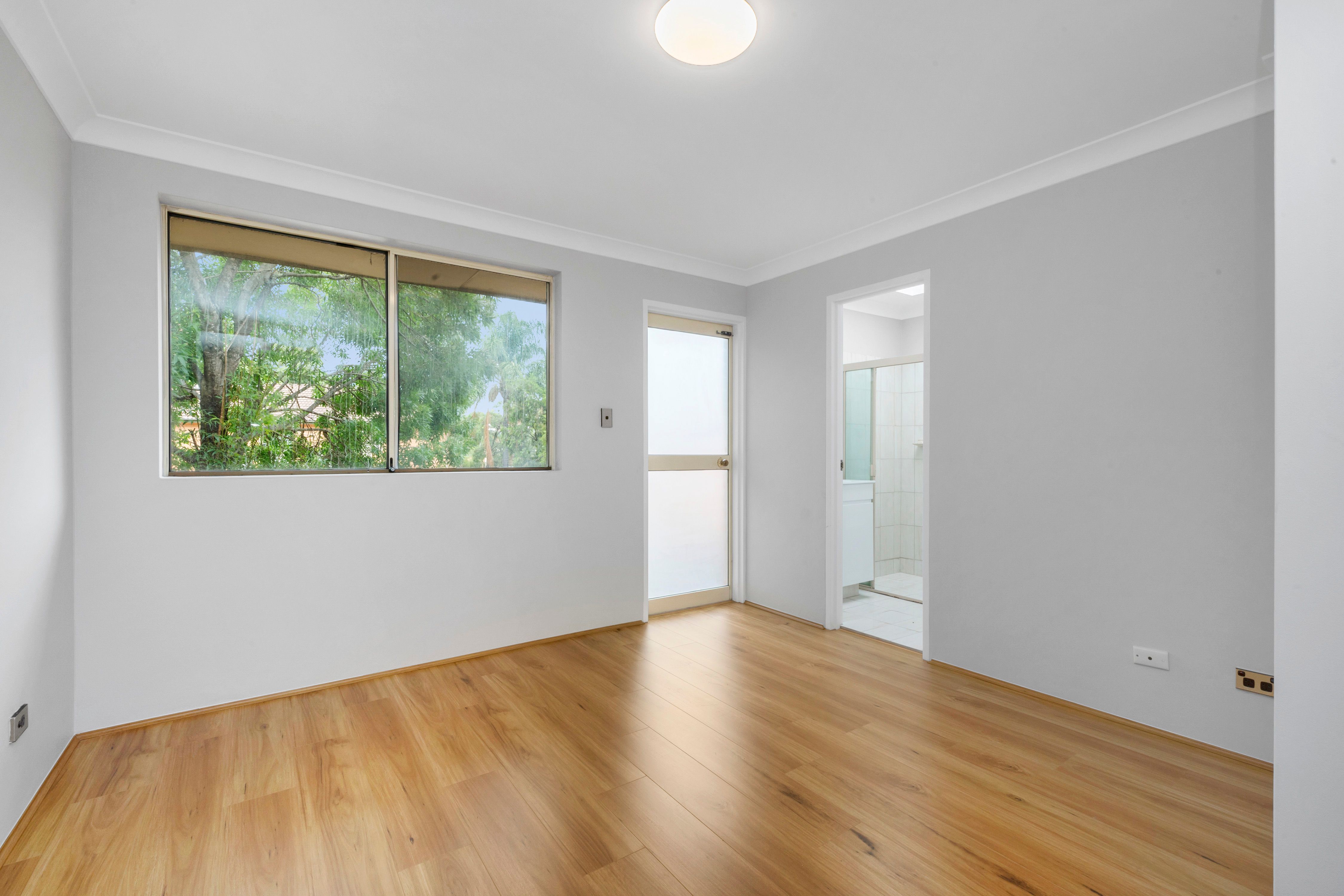 66/3 Reid Avenue — photo 4 of 6
